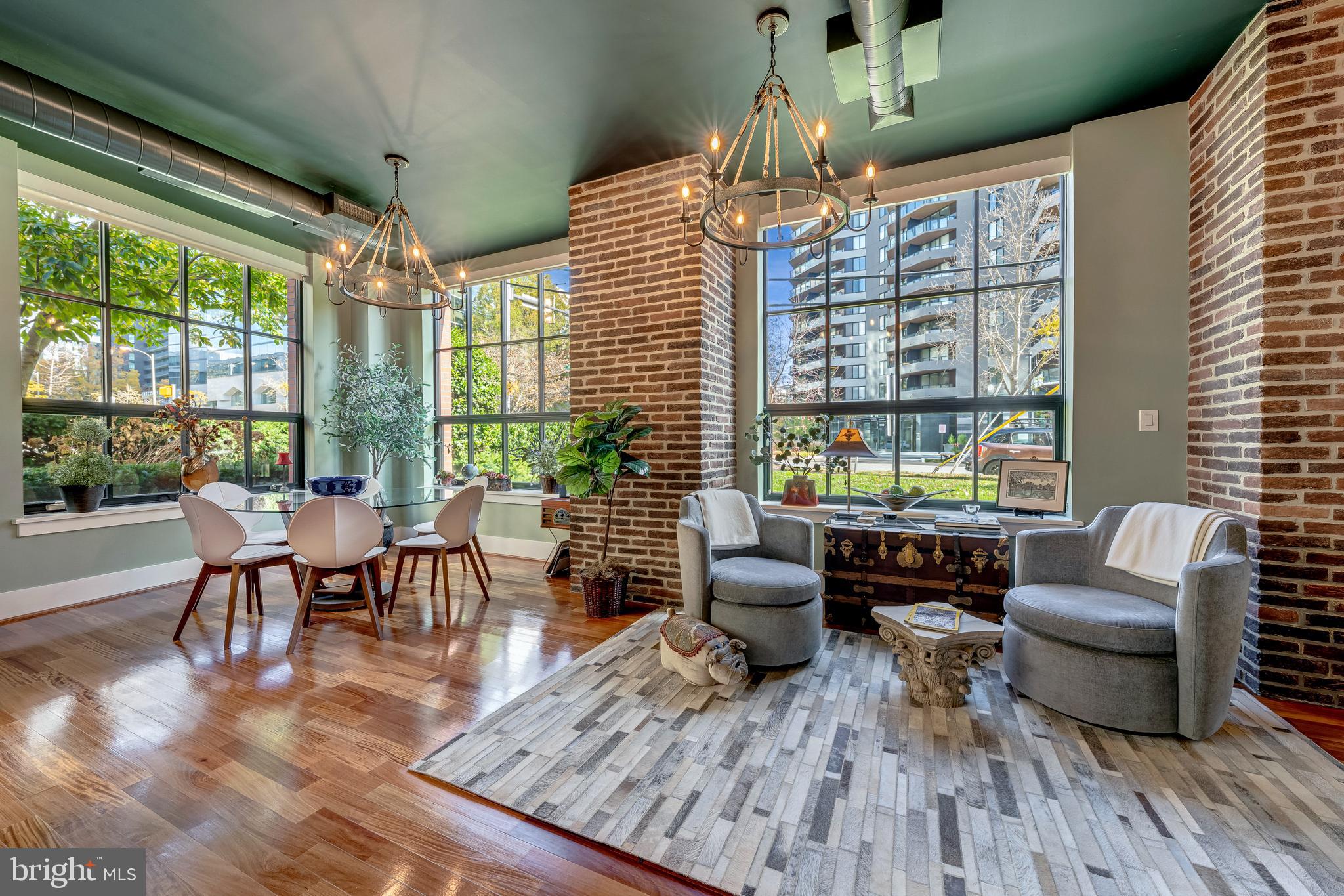 Real estate listing preview #14