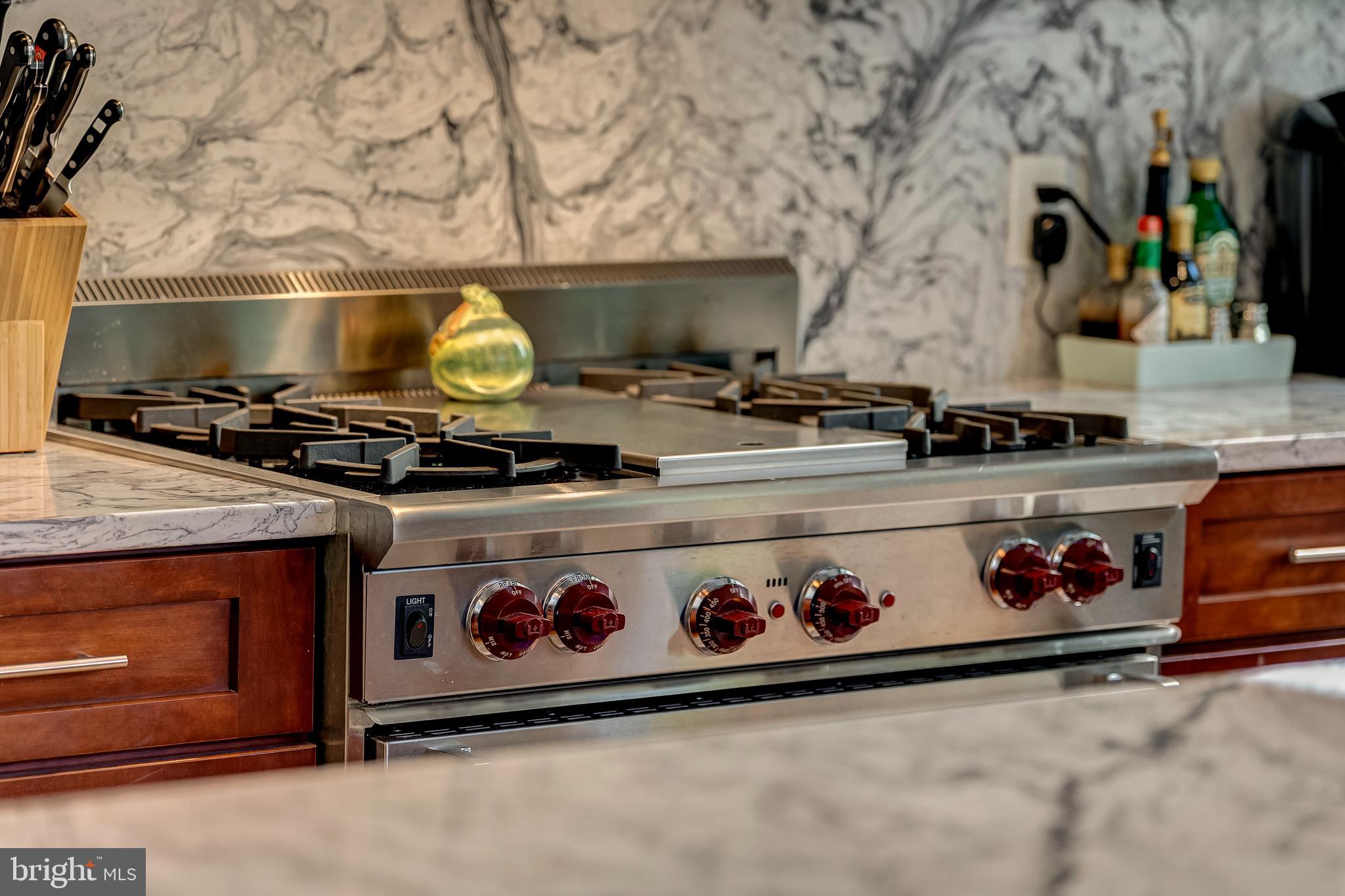 Real estate listing preview #24