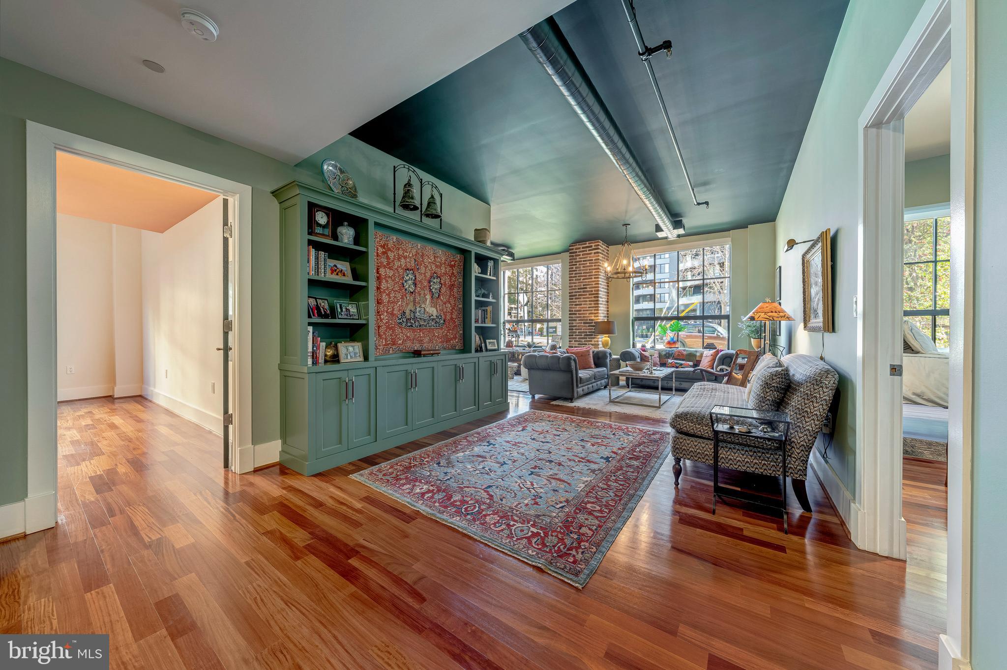 Real estate listing preview #9