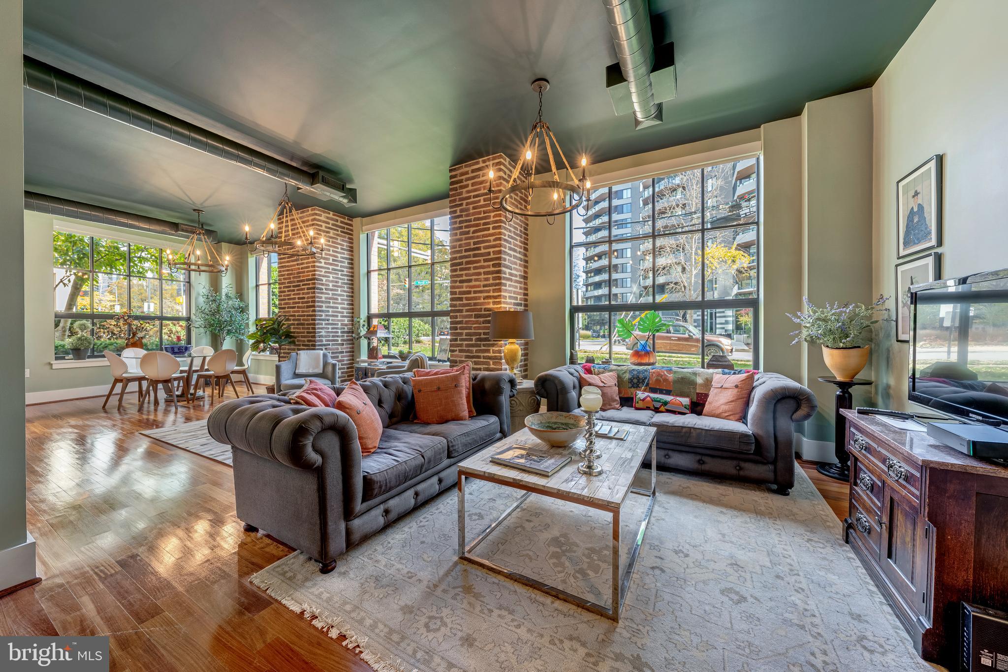 Real estate listing preview #13