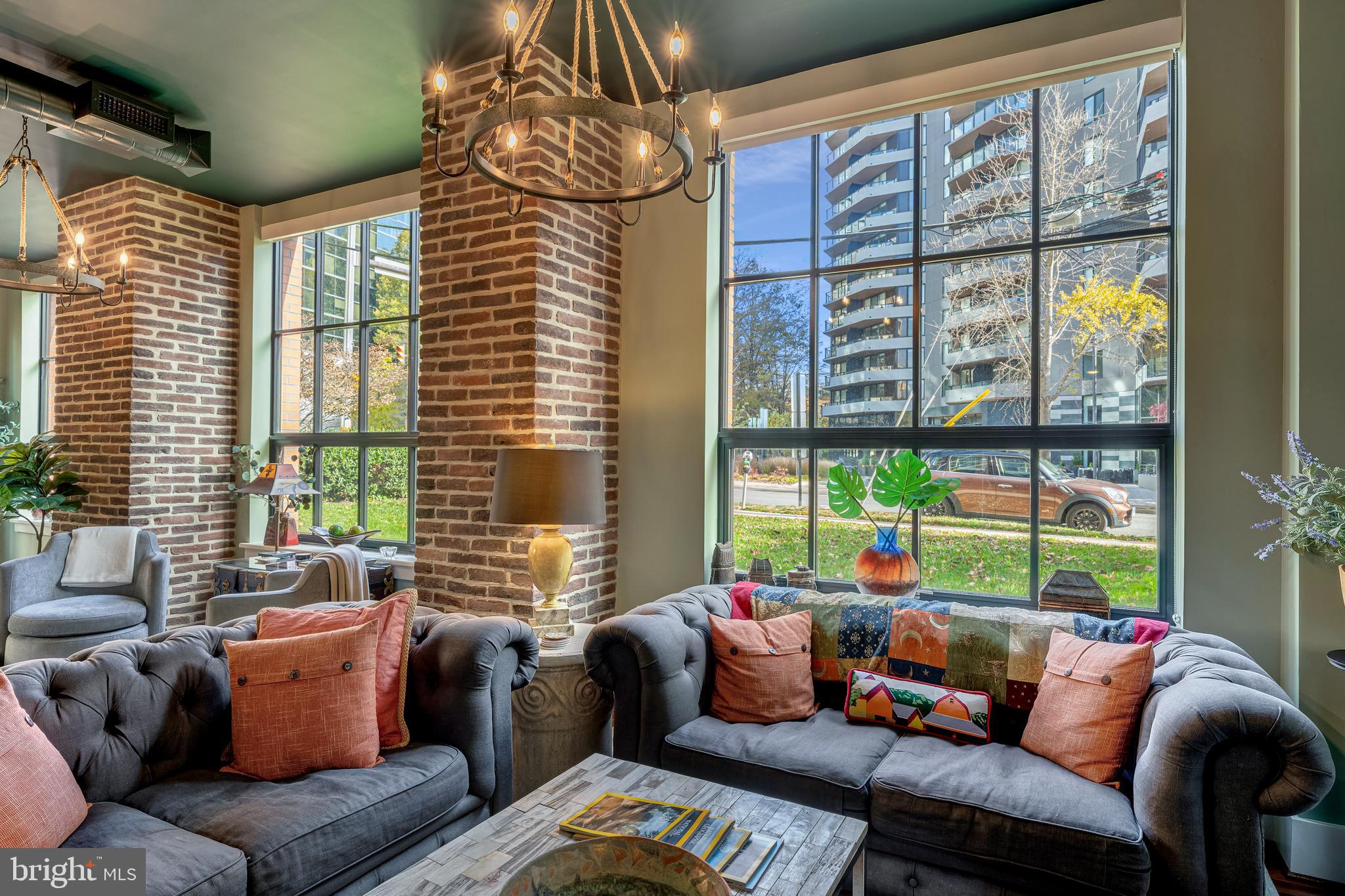 Real estate listing preview #15