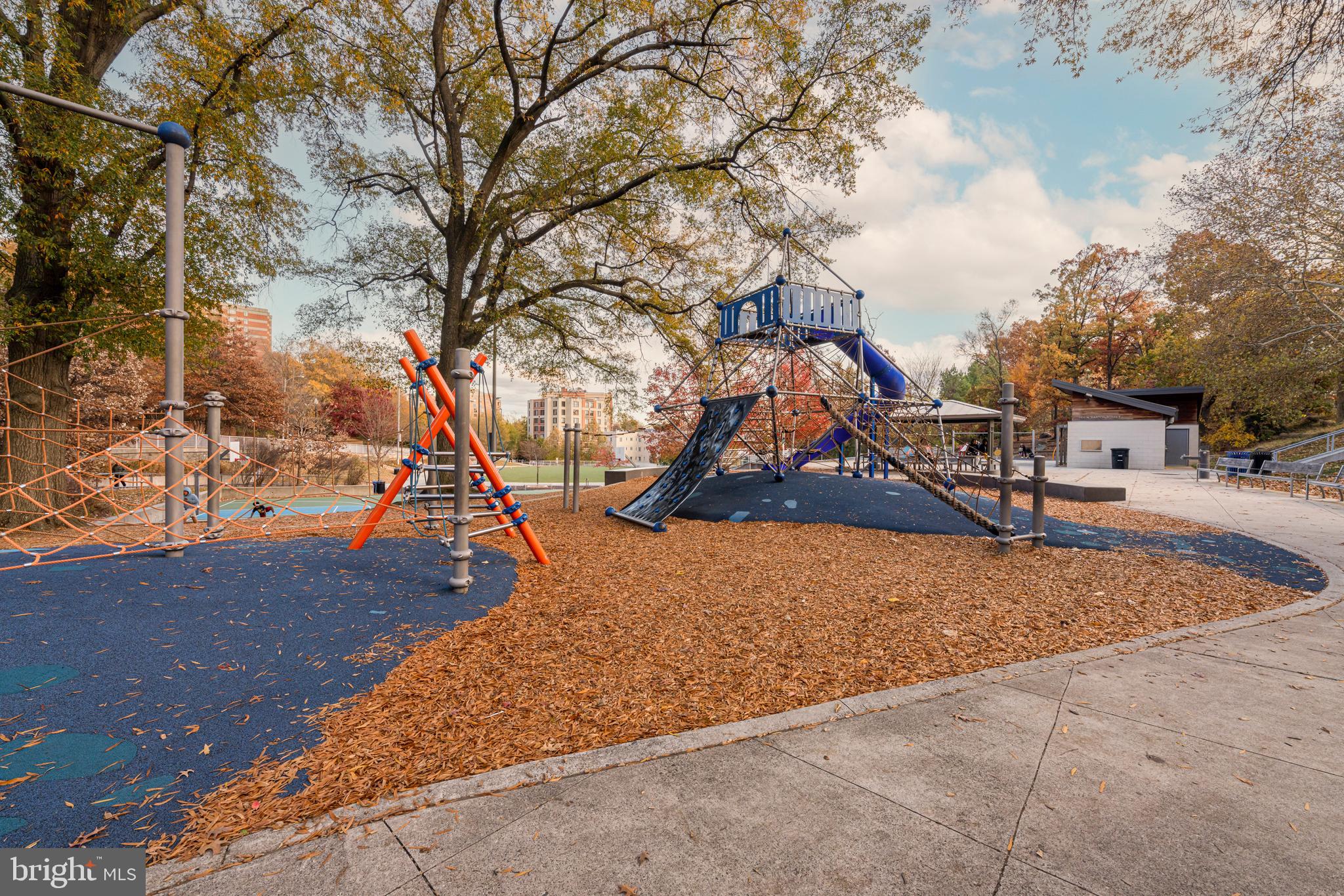 Real estate listing preview #48