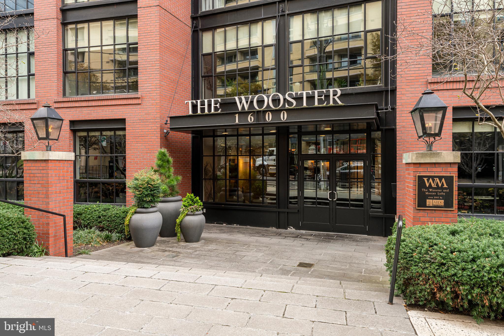 Real estate listing preview #1