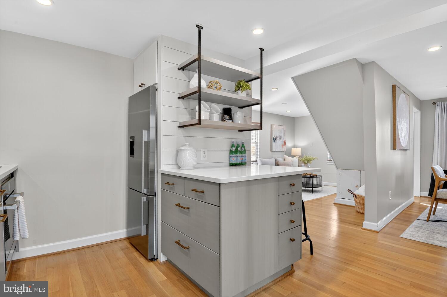 Real estate listing preview #7