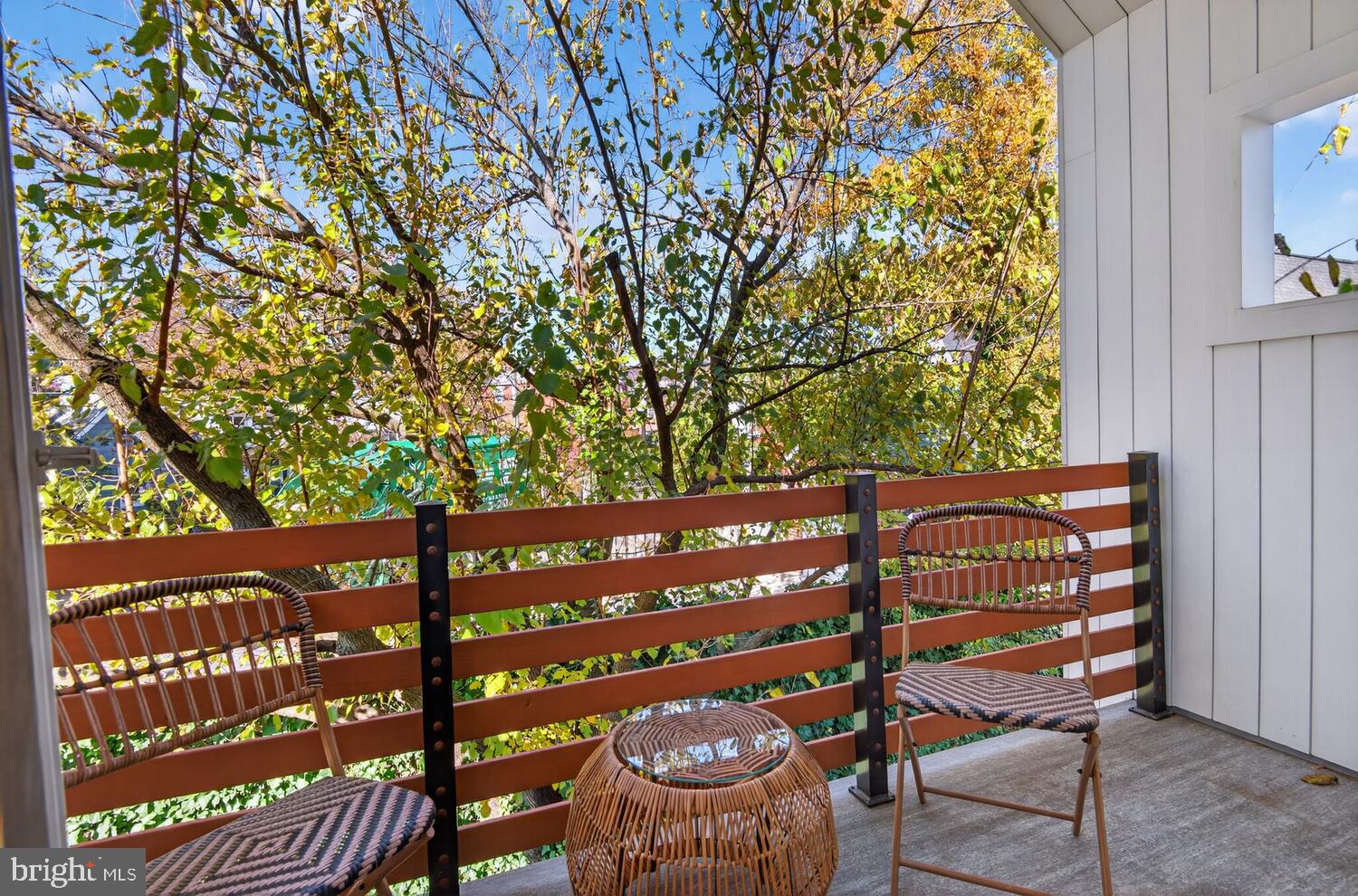 Real estate listing preview #14