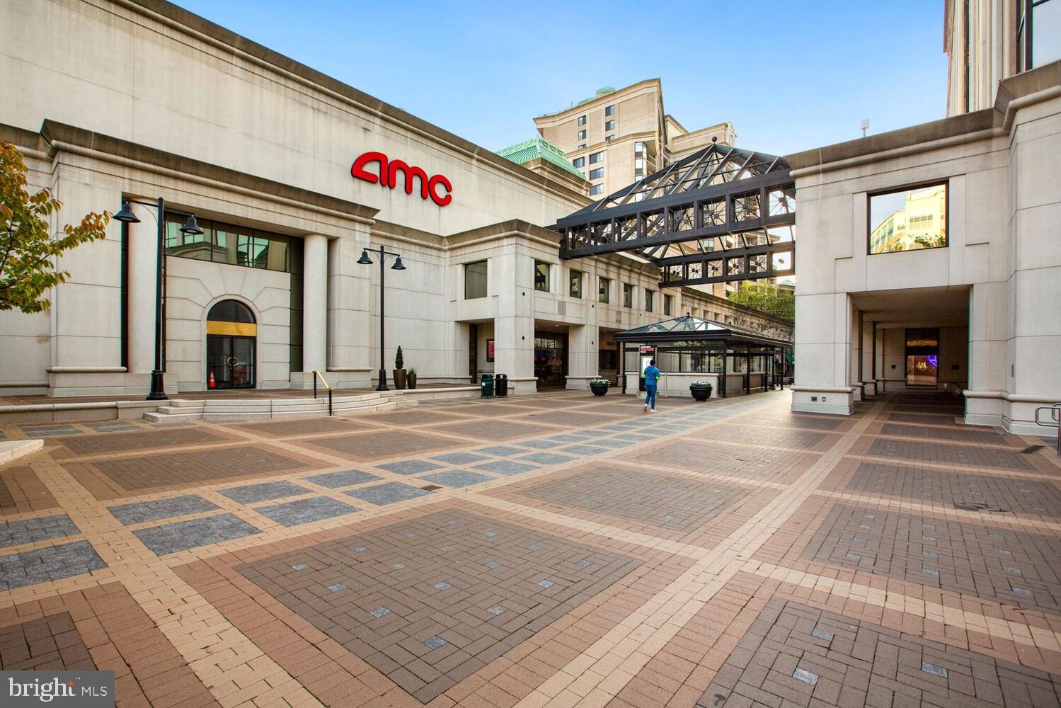 Real estate listing preview #28