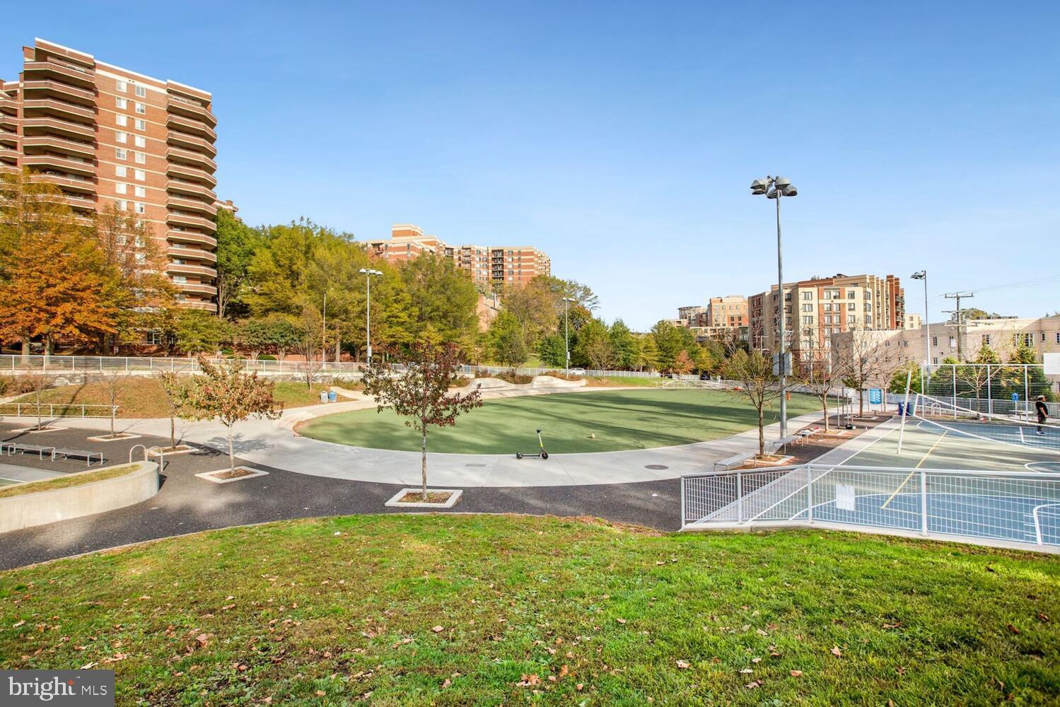 Real estate listing preview #25