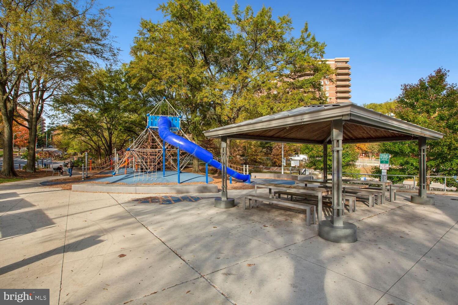 Real estate listing preview #29