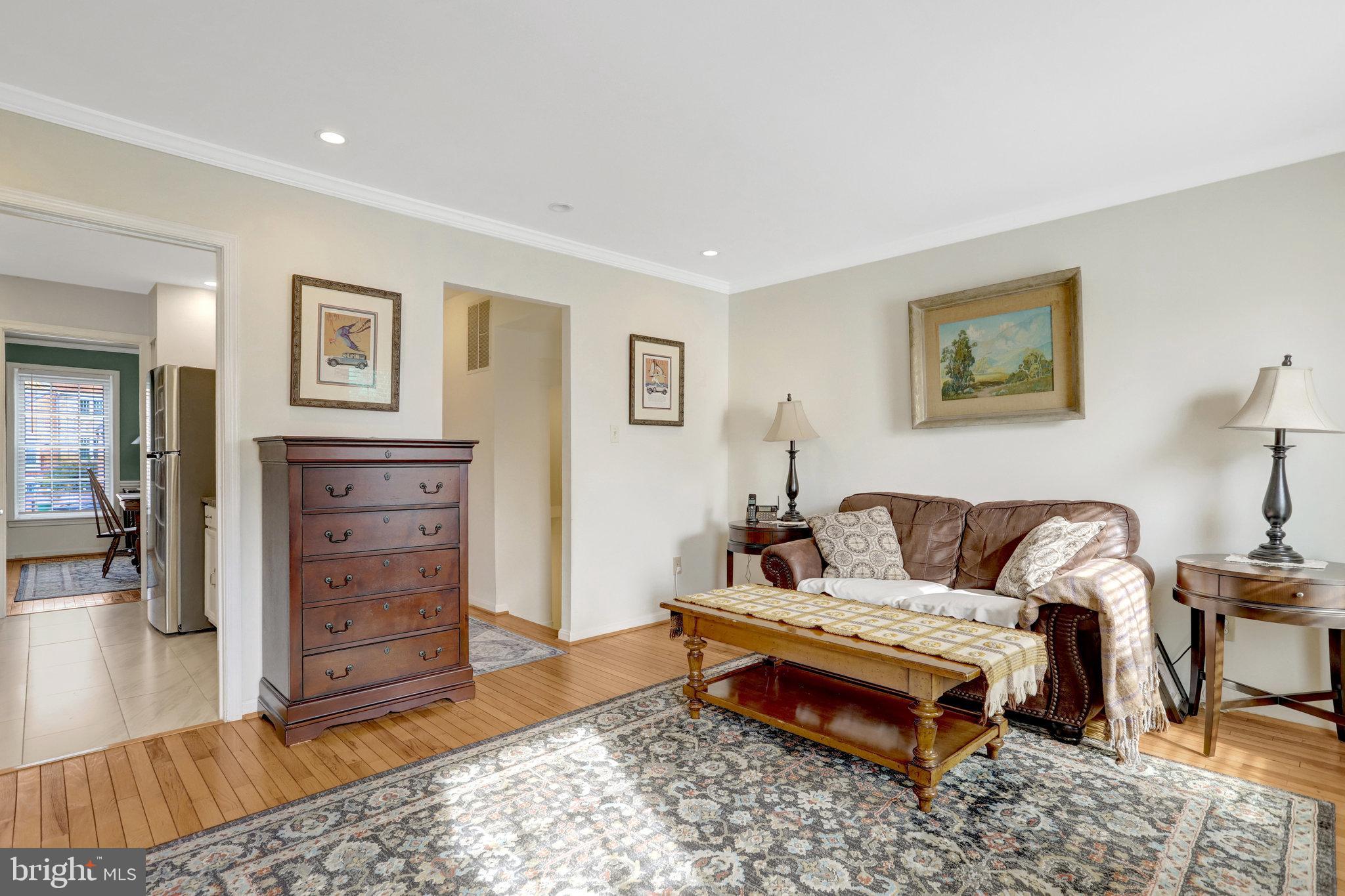 Real estate listing preview #7