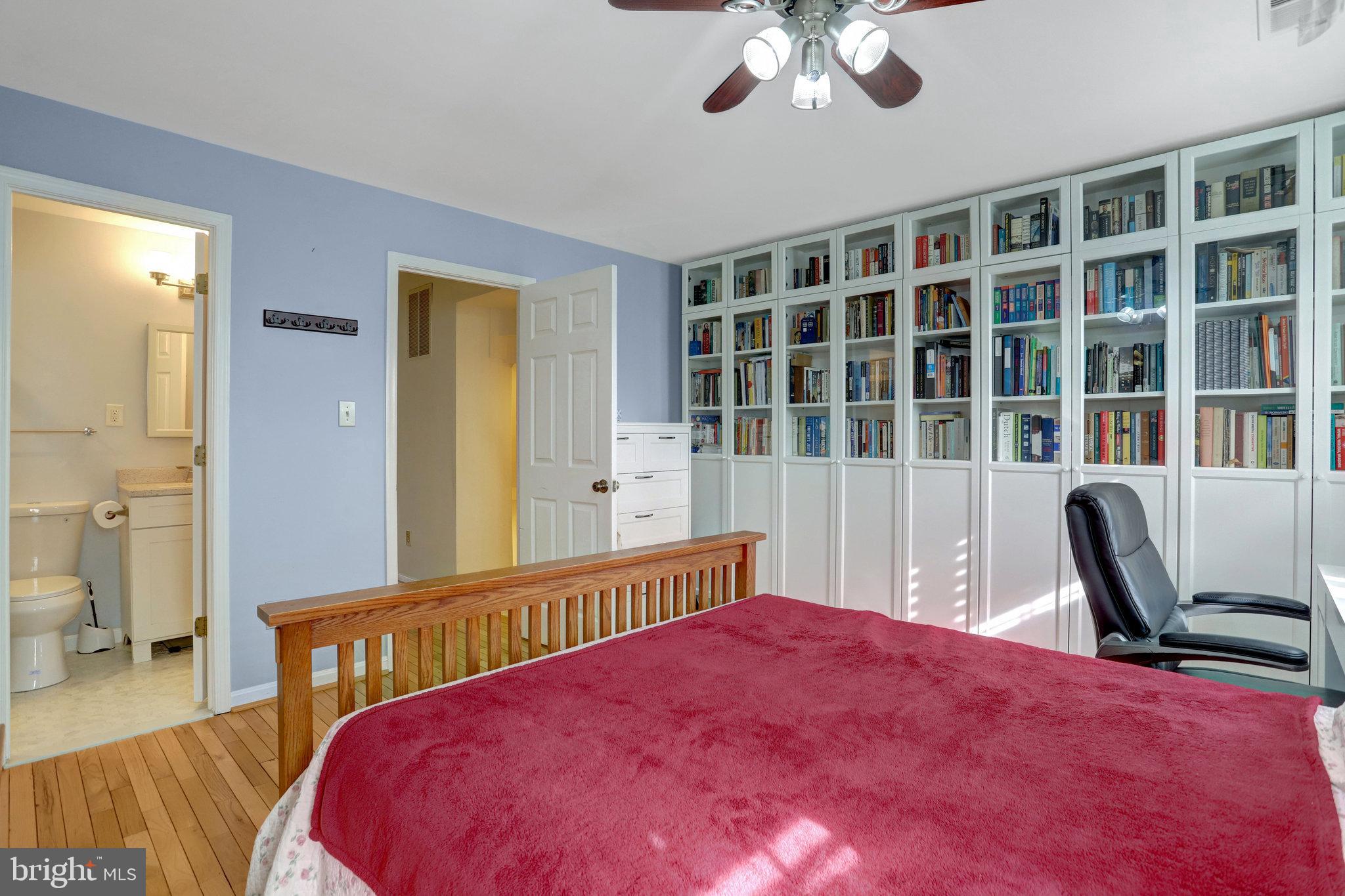 Real estate listing preview #16