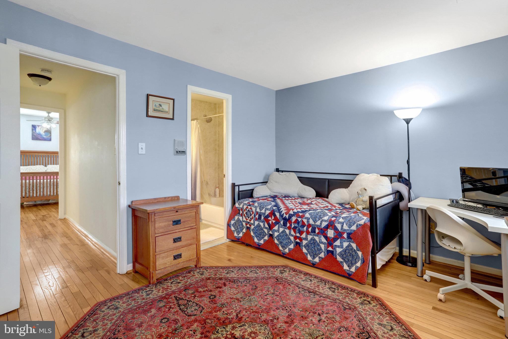 Real estate listing preview #18