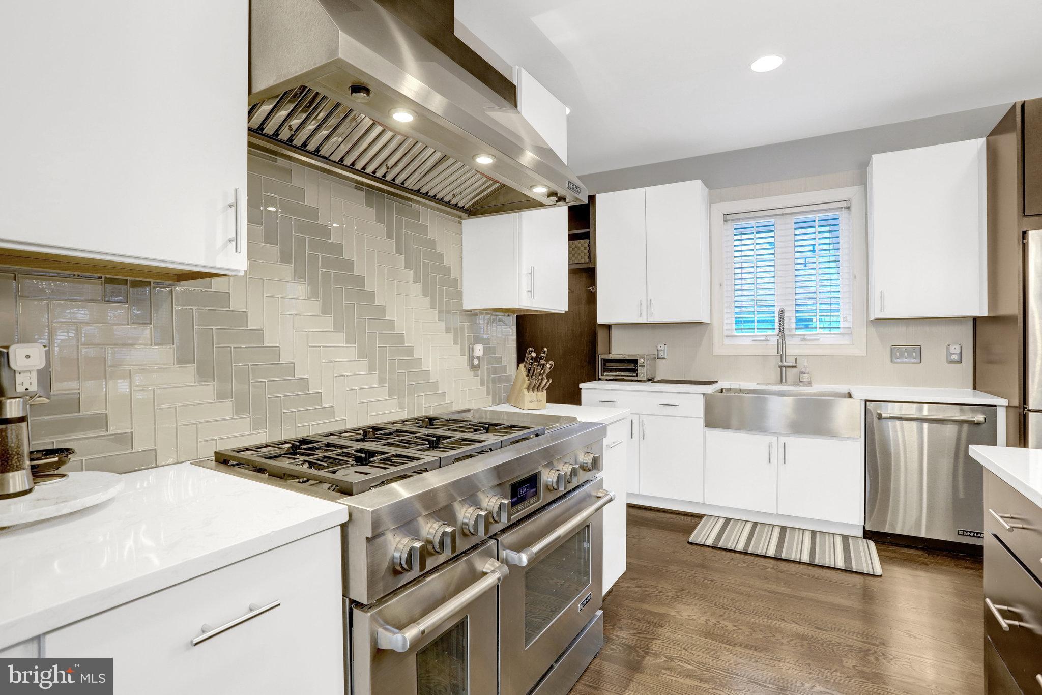 Real estate listing preview #10