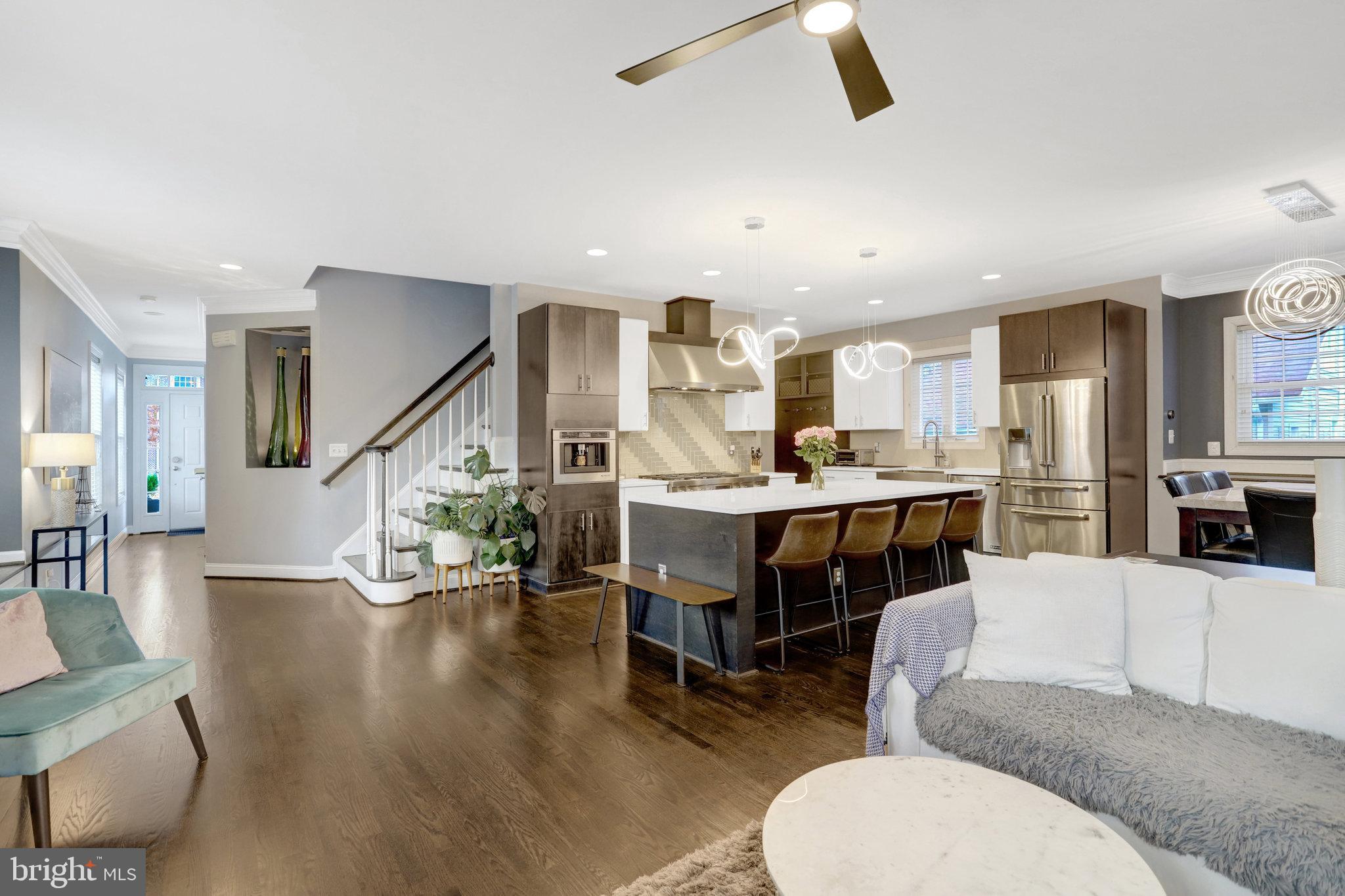 Real estate listing preview #6