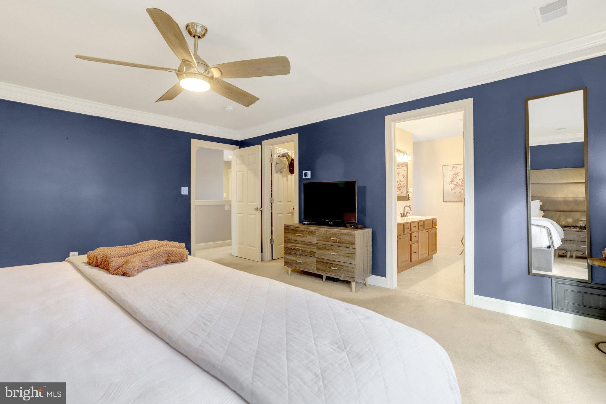 Real estate listing preview #14