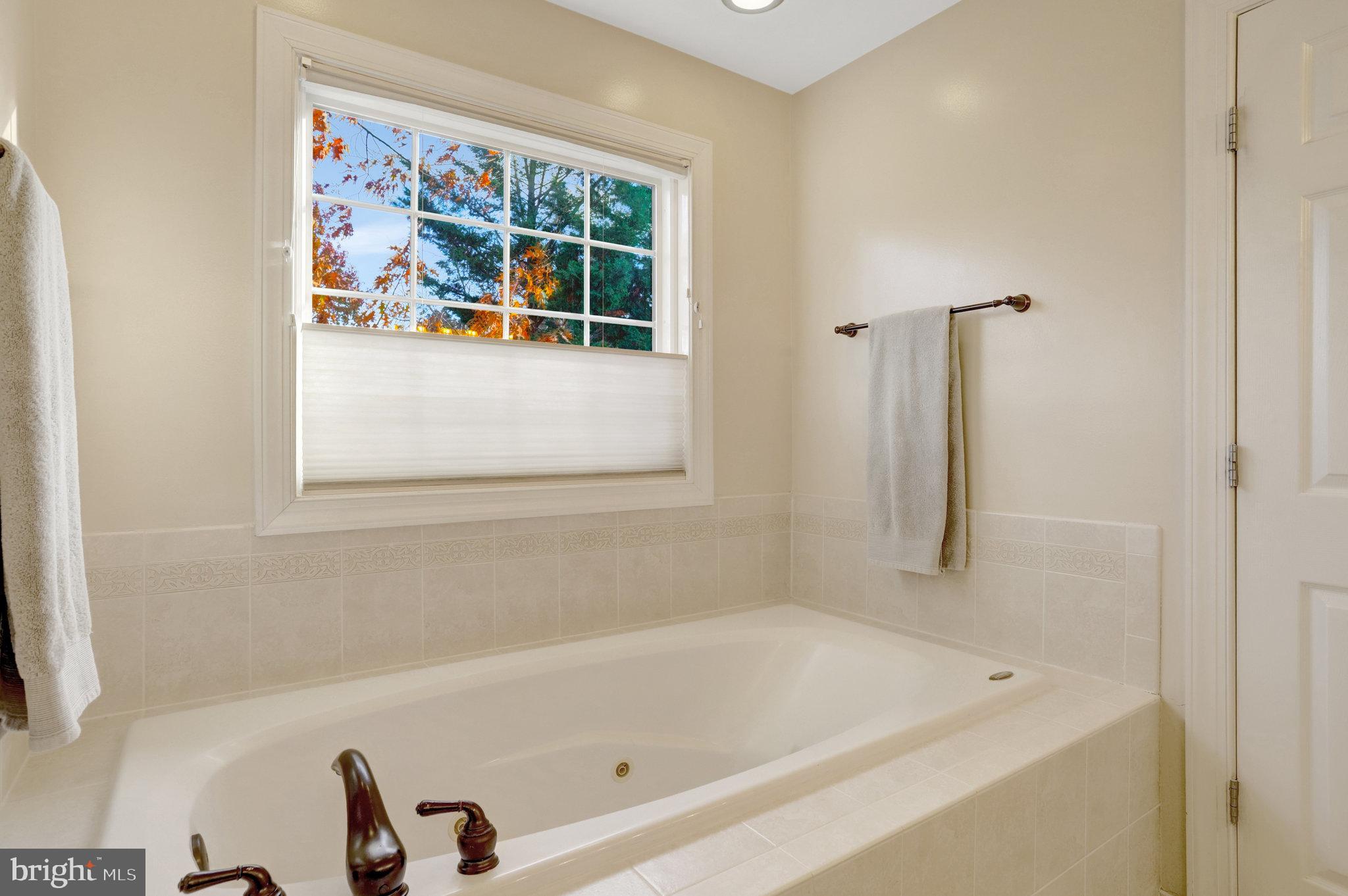 Real estate listing preview #18