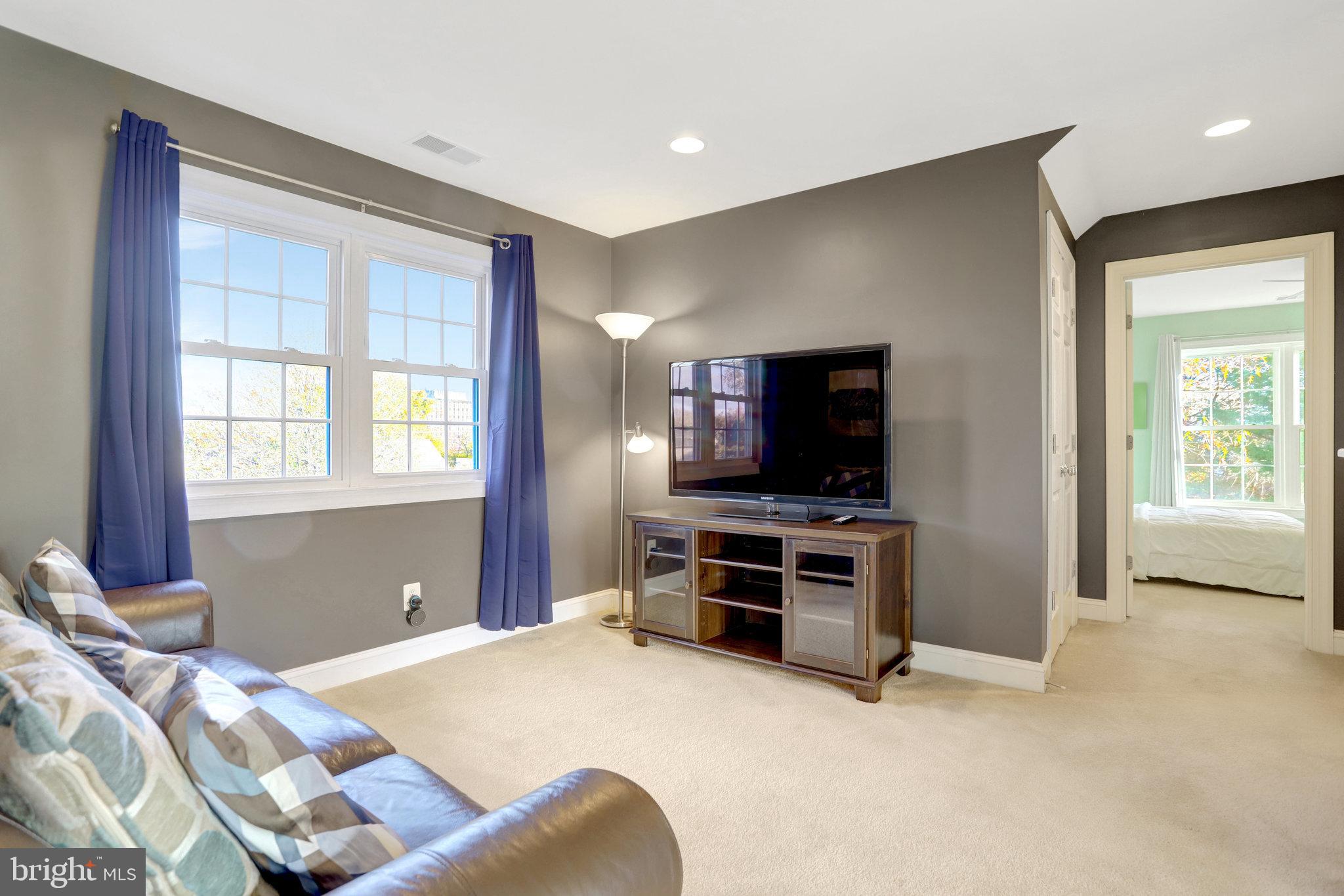 Real estate listing preview #26