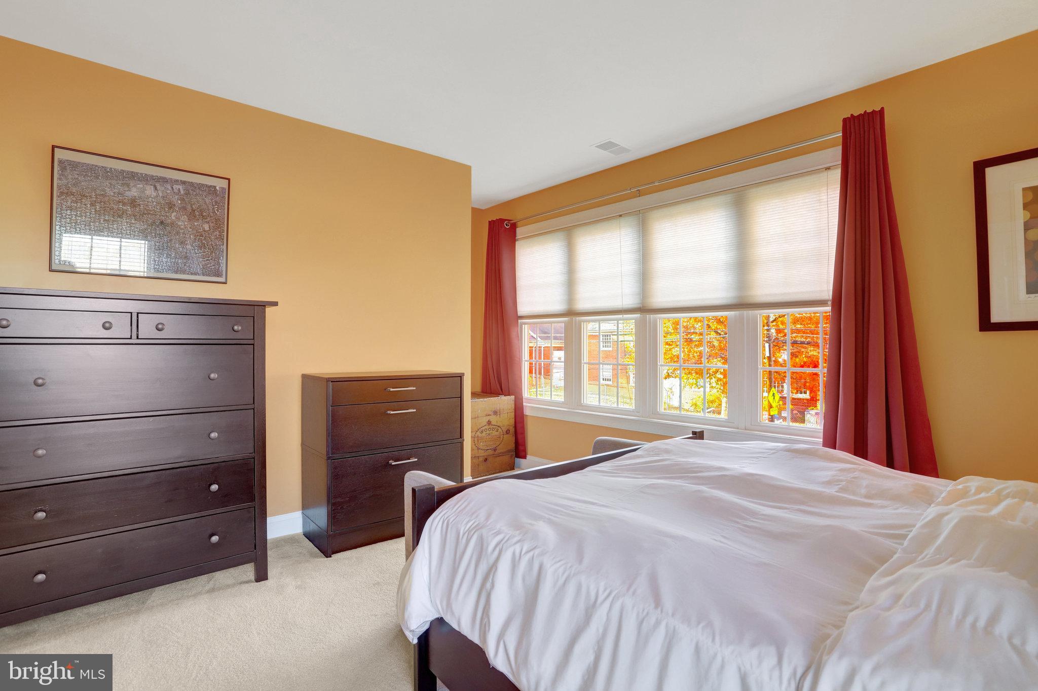 Real estate listing preview #24