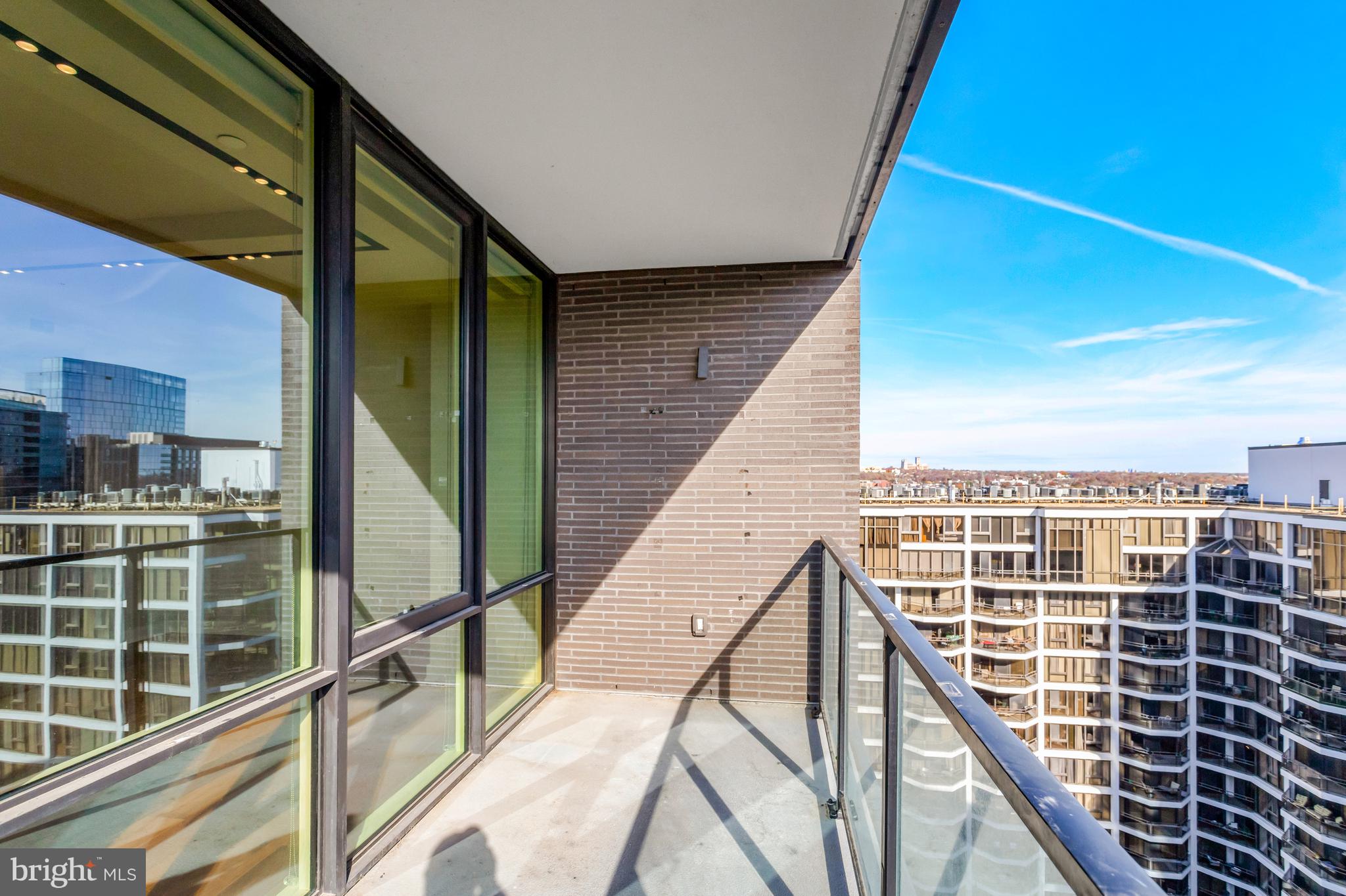 Real estate listing preview #19