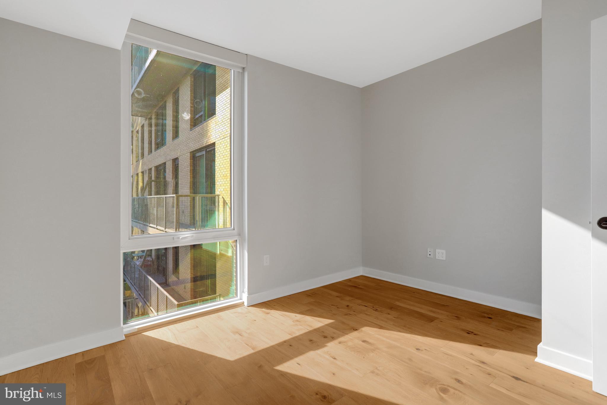 Real estate listing preview #33