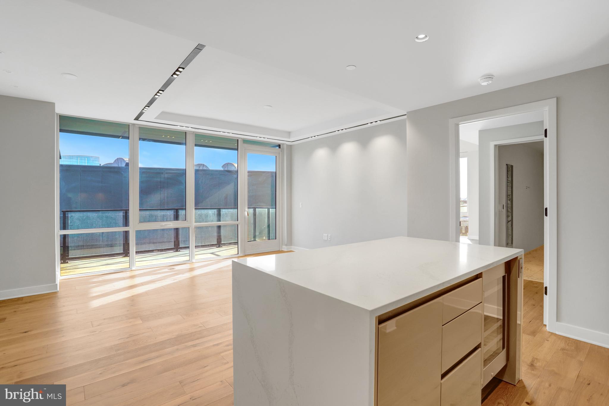 Real estate listing preview #9