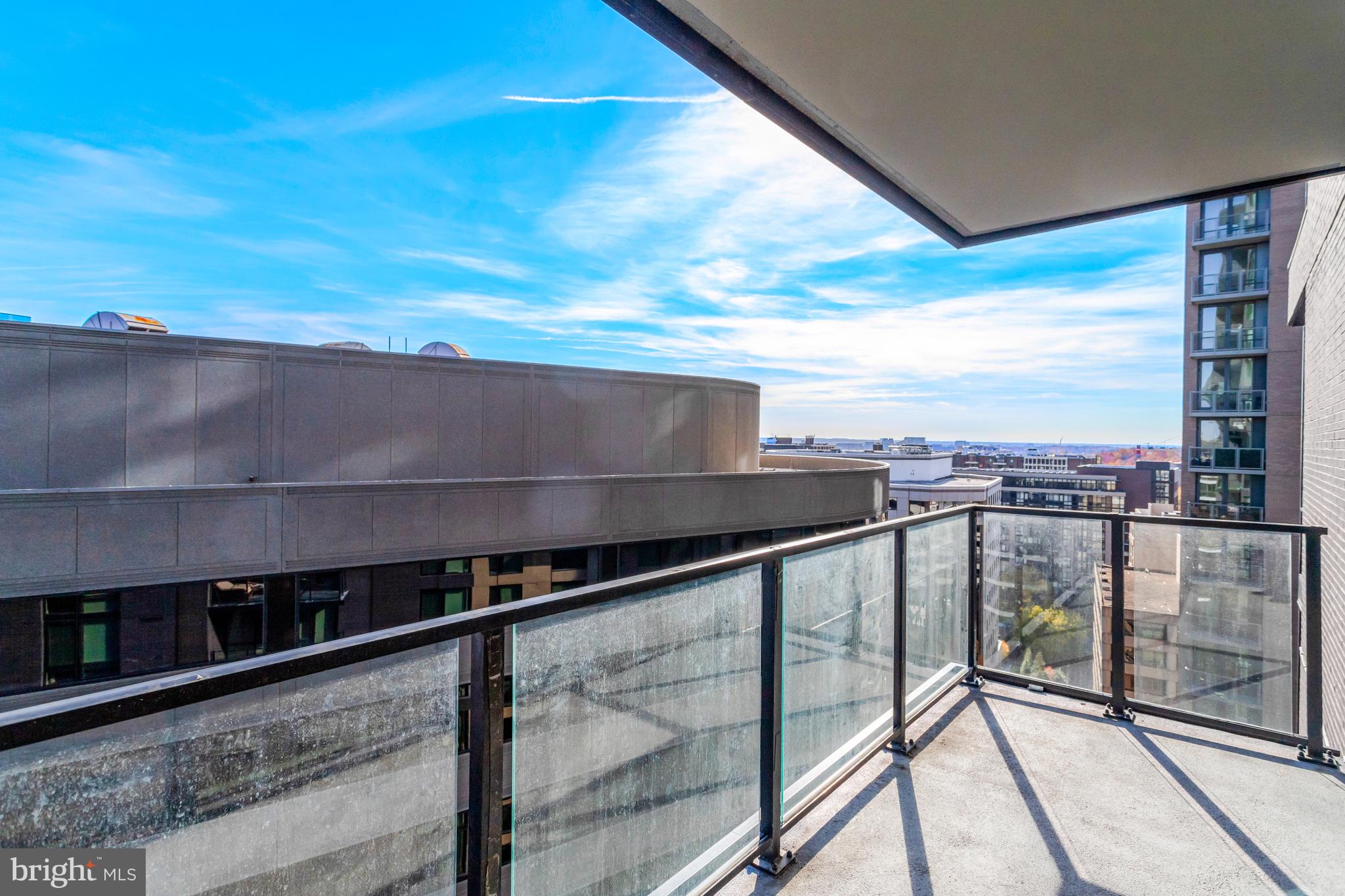 Real estate listing preview #17