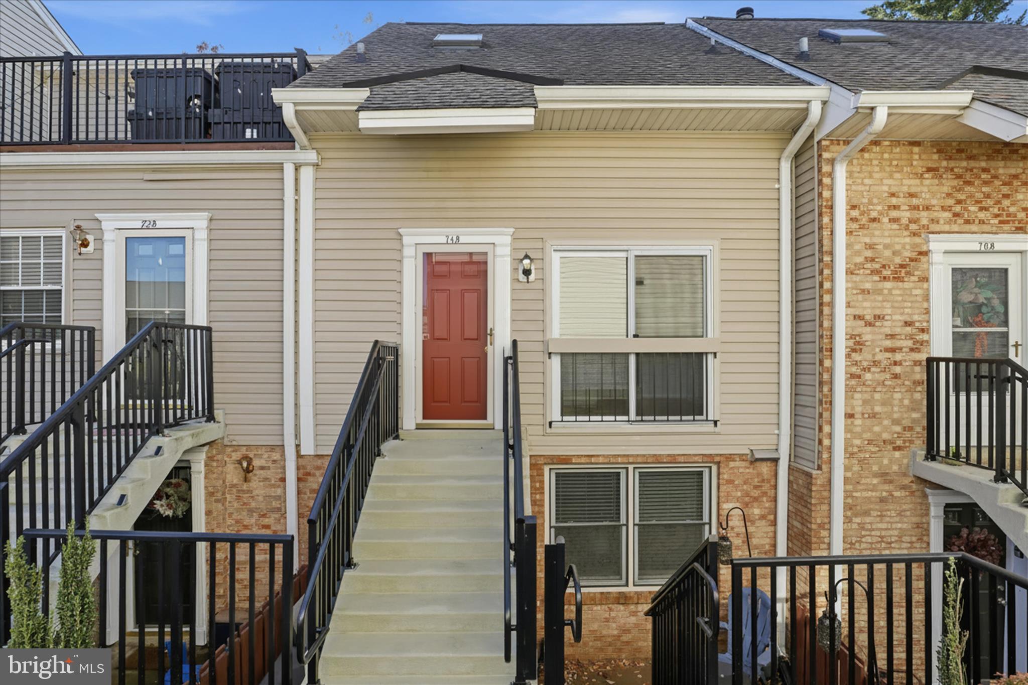 Real estate listing preview #1