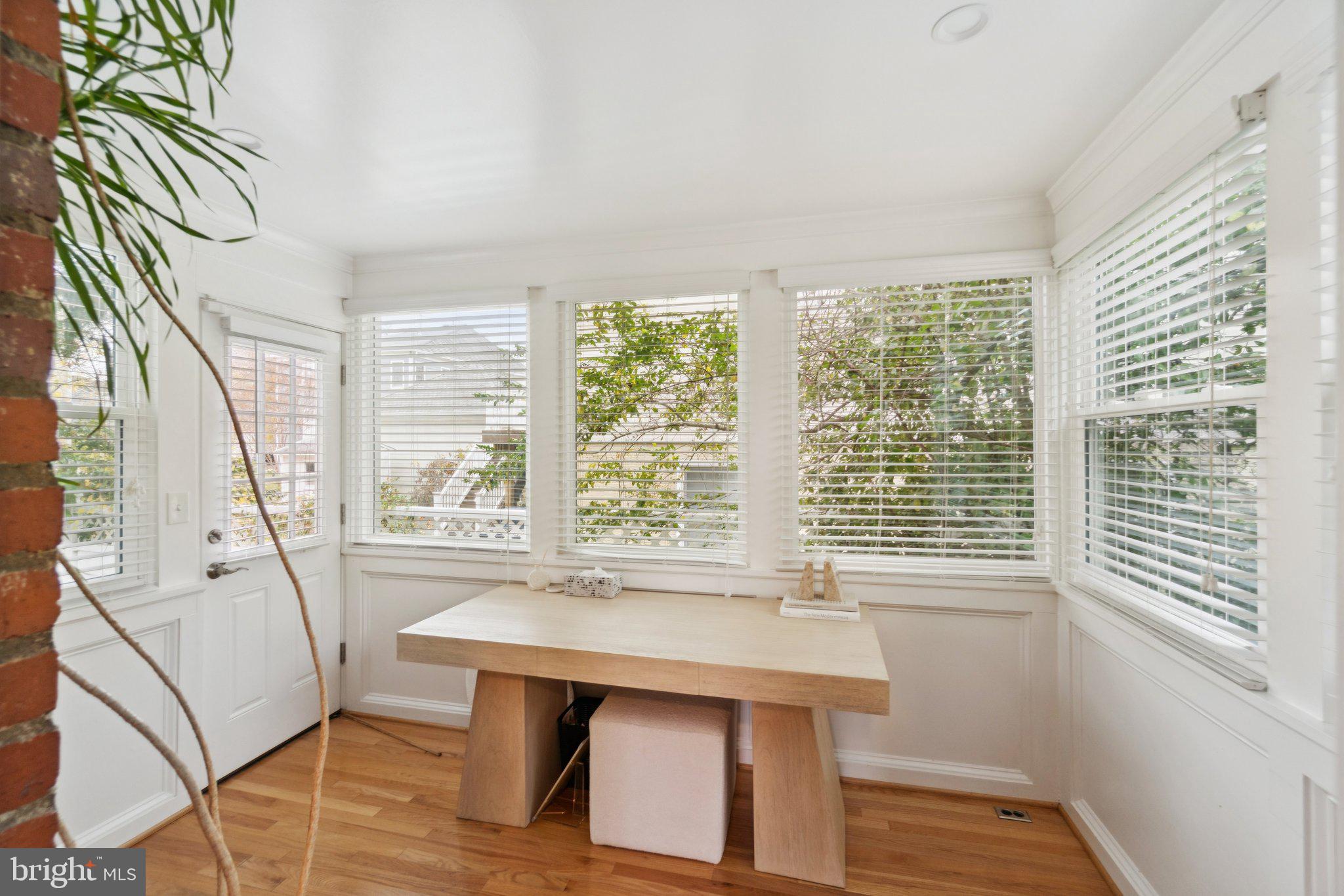 Real estate listing preview #12