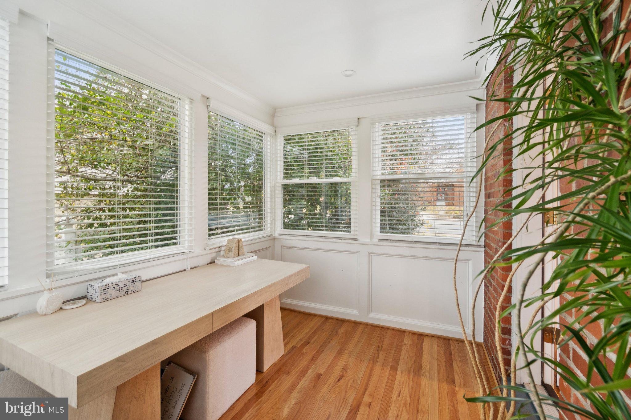 Real estate listing preview #14