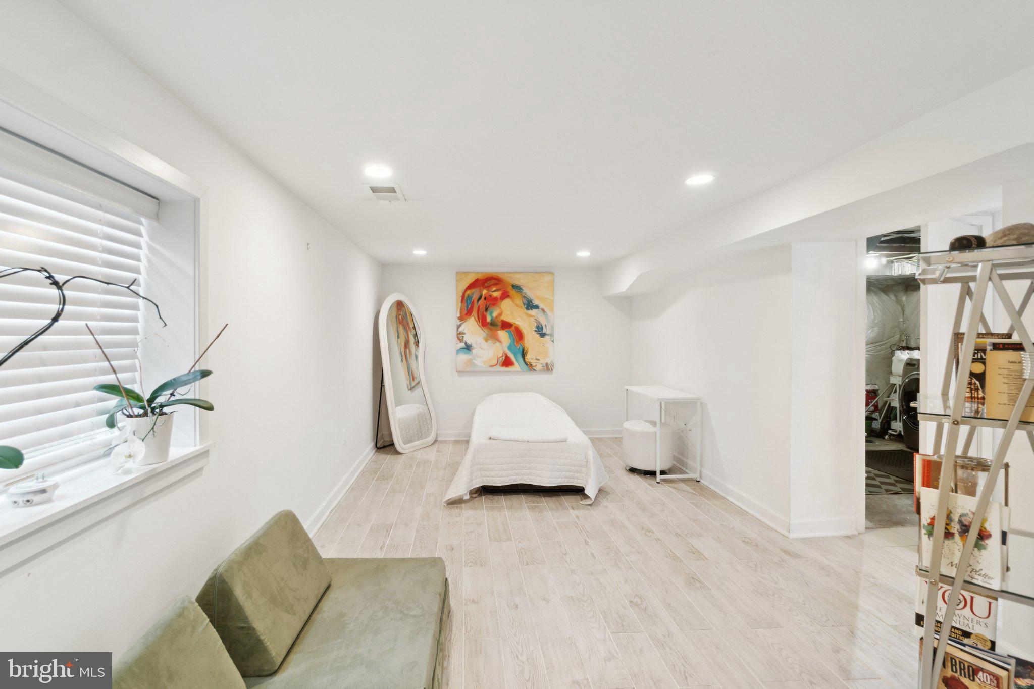 Real estate listing preview #25