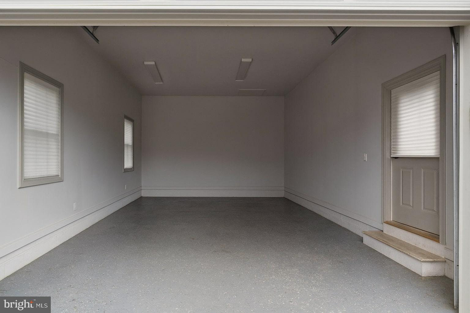 Real estate listing preview #34