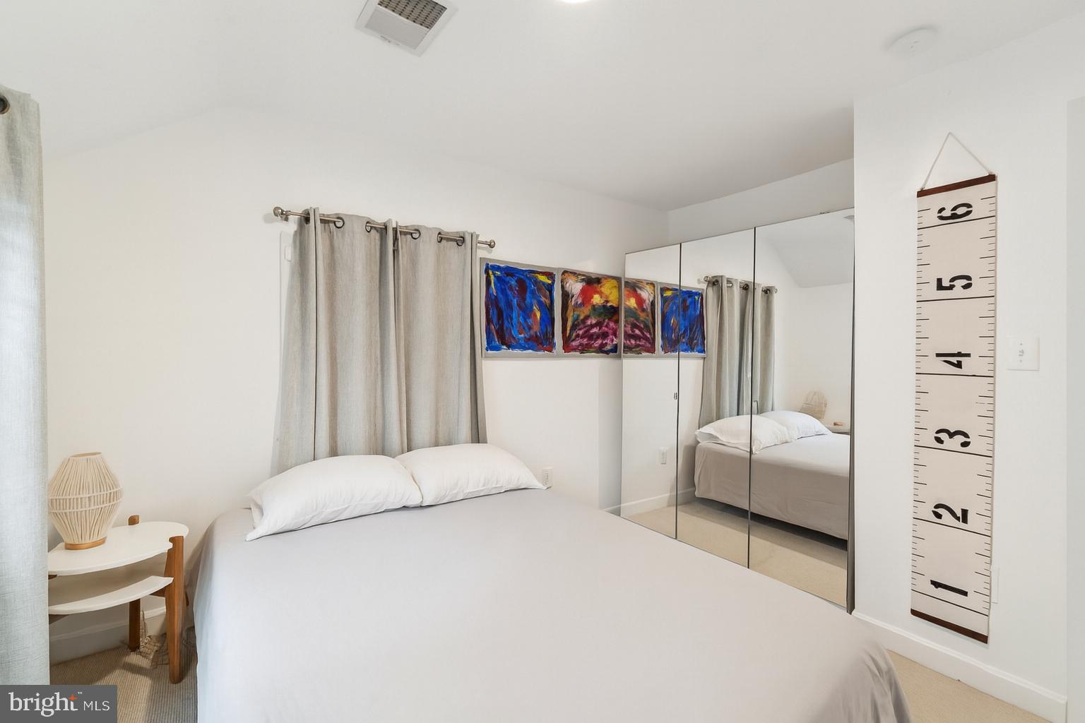 Real estate listing preview #24