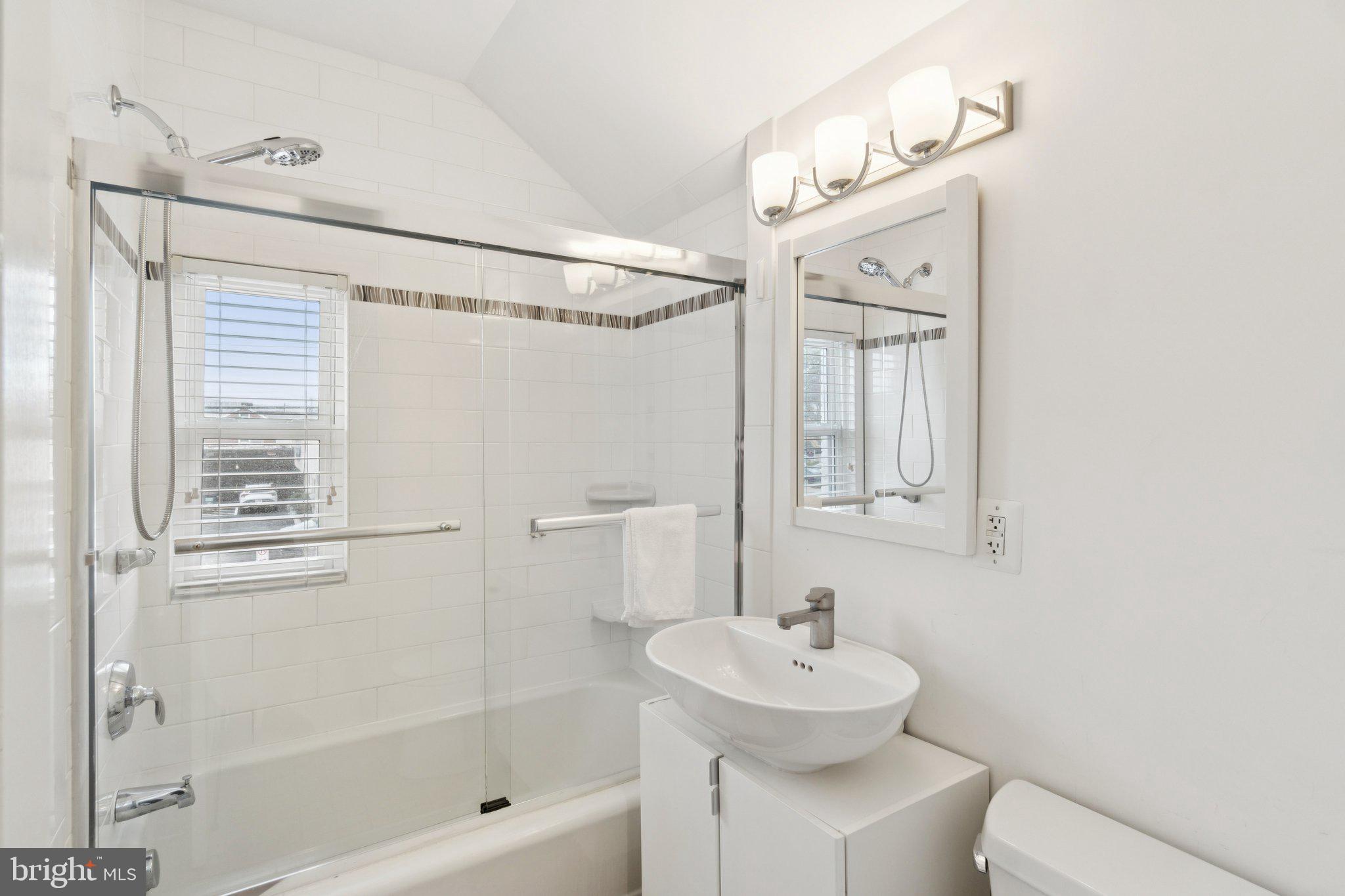 Real estate listing preview #22