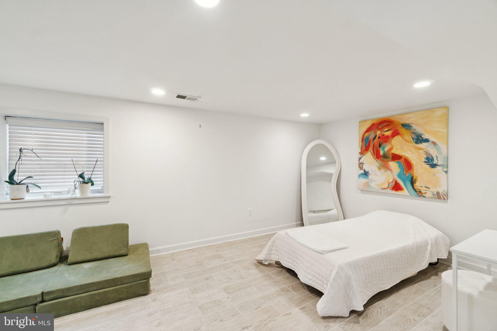 Real estate listing preview #27