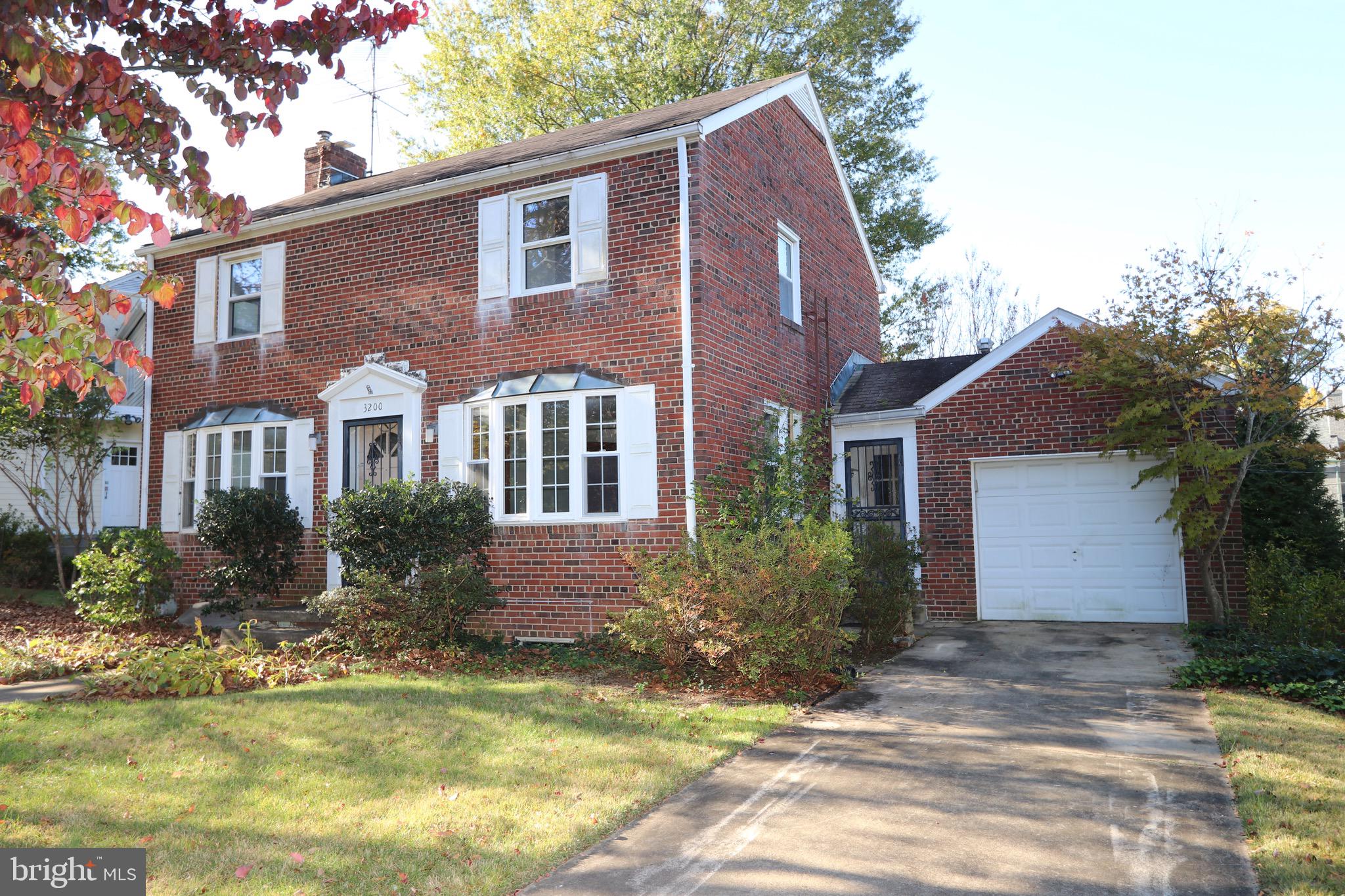 Real estate listing preview #1