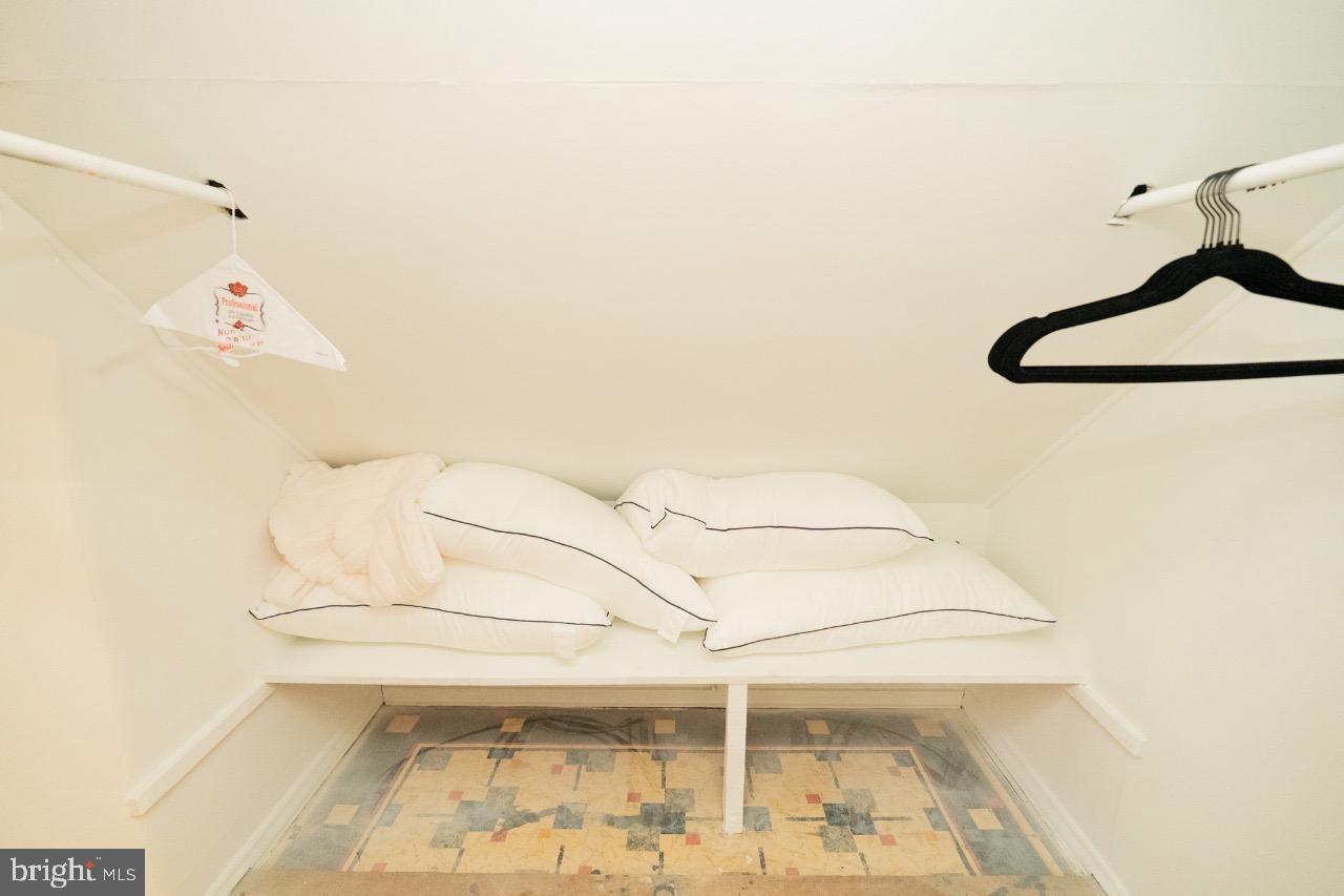 Real estate listing preview #7