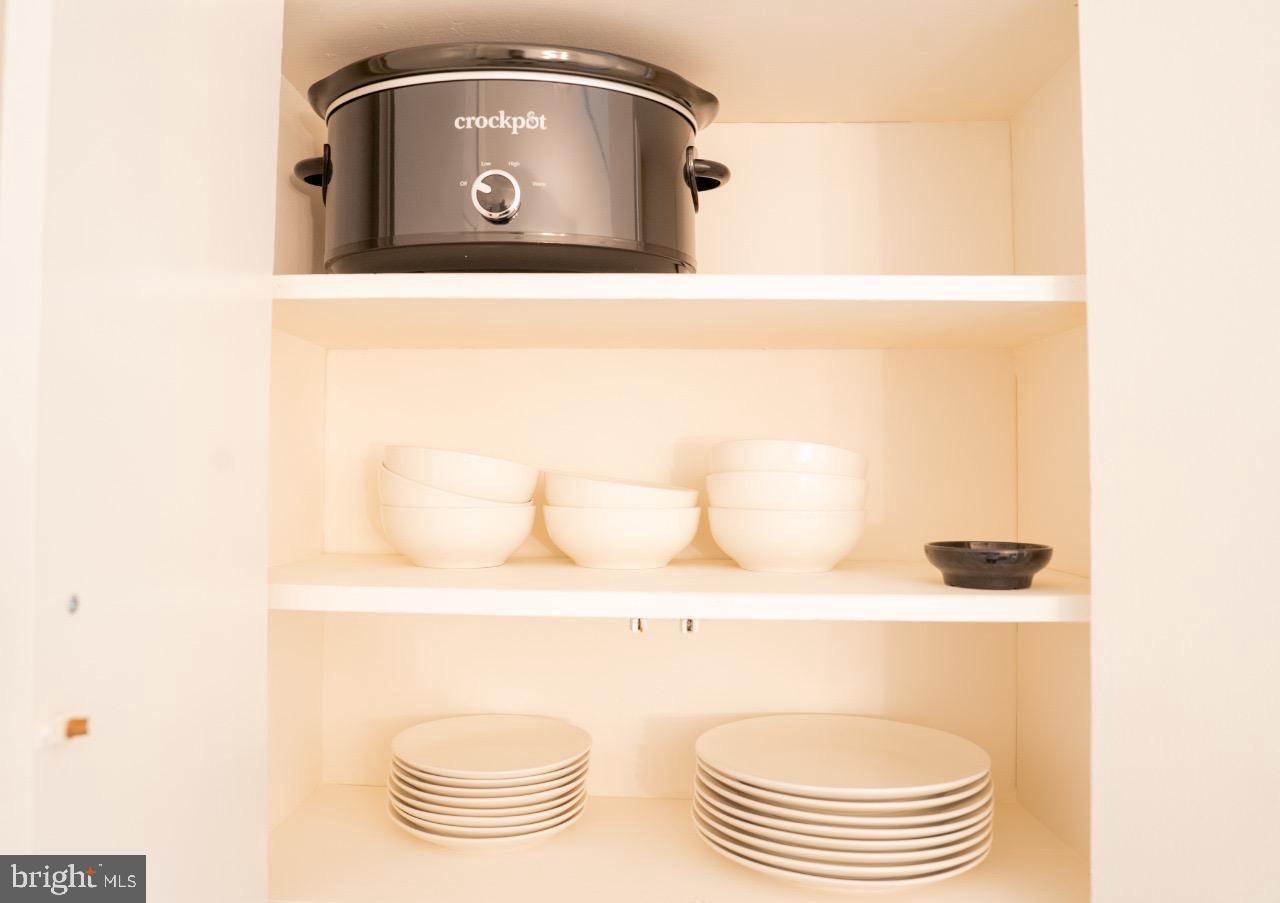 Real estate listing preview #14