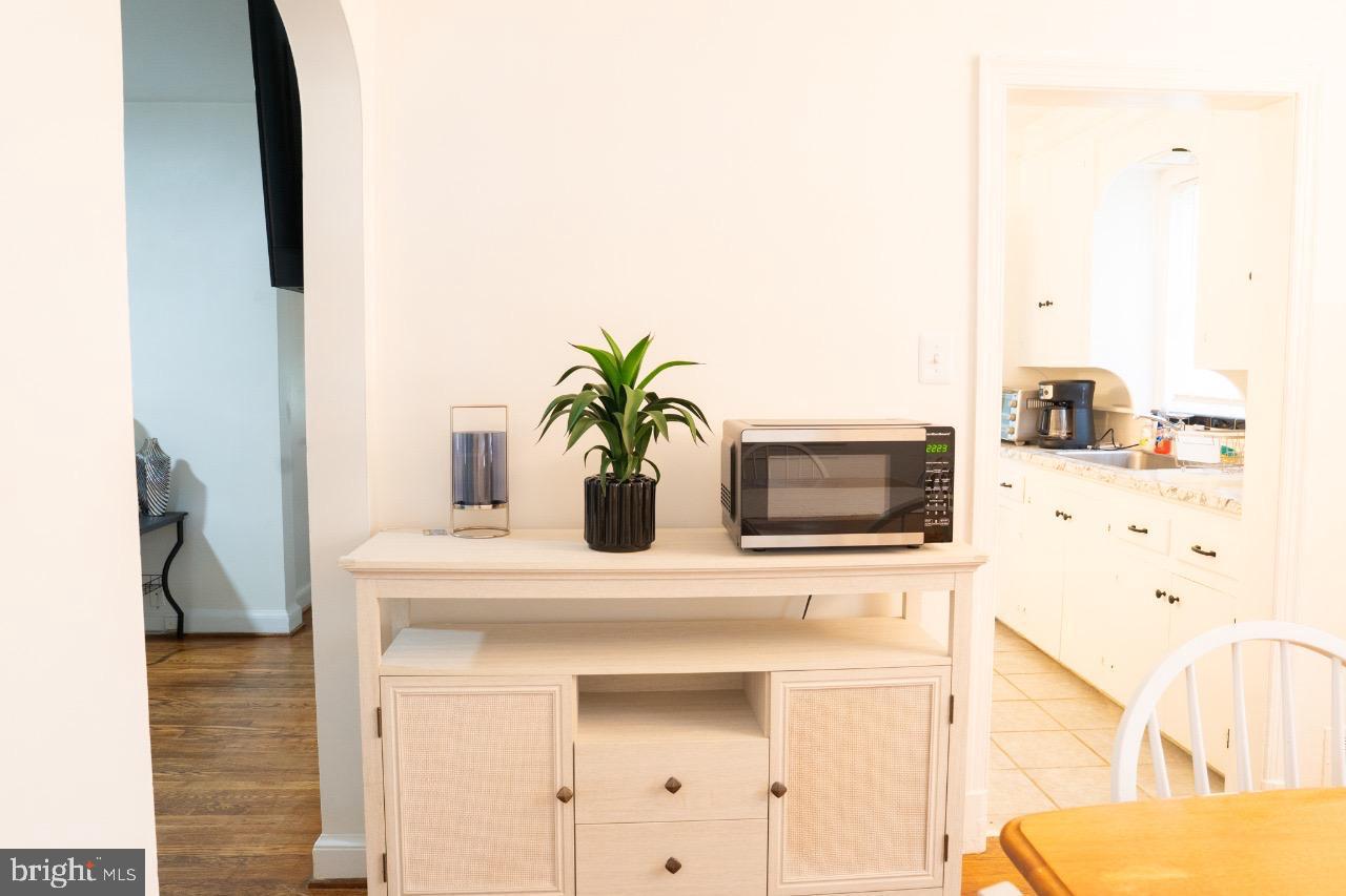 Real estate listing preview #2