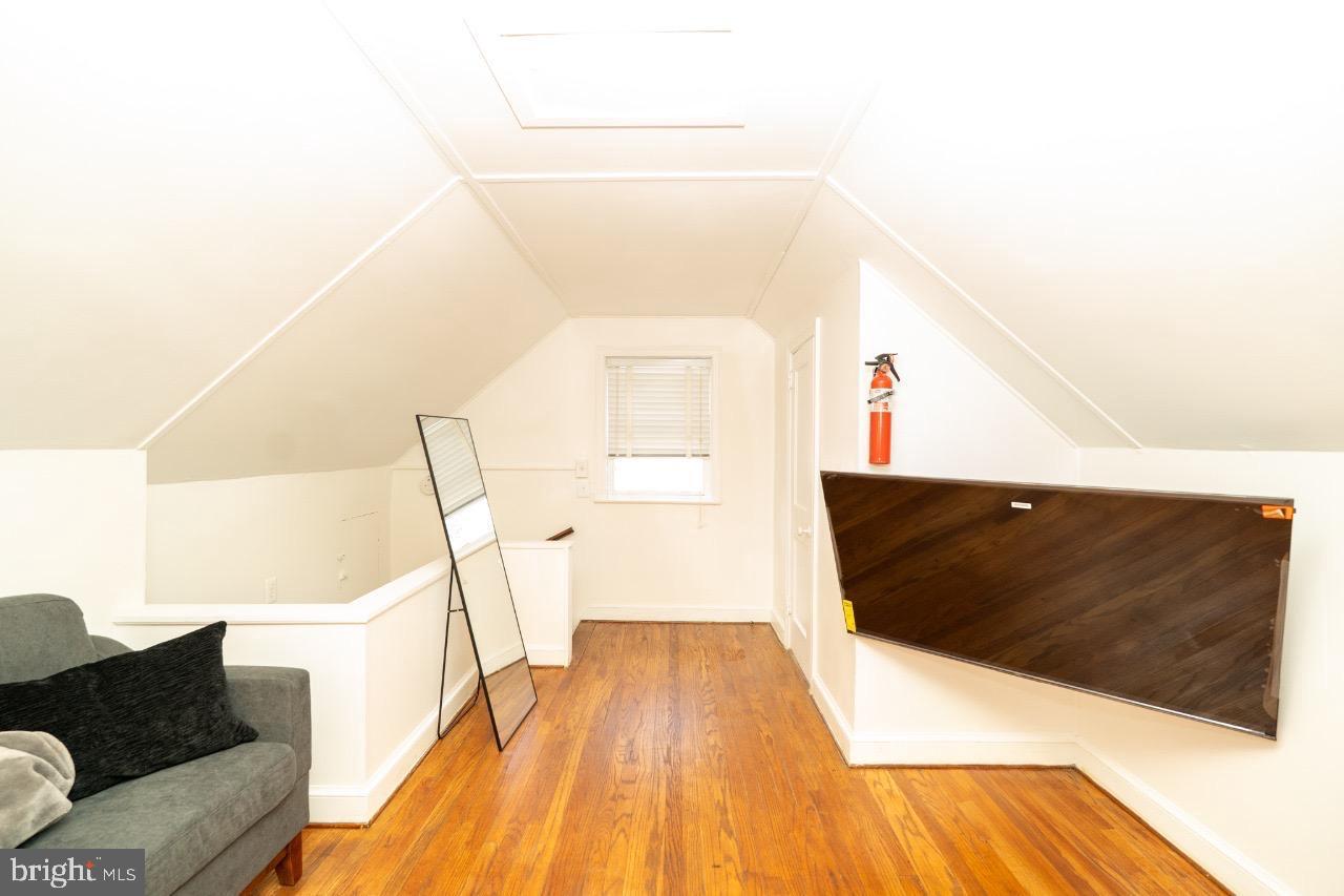 Real estate listing preview #12