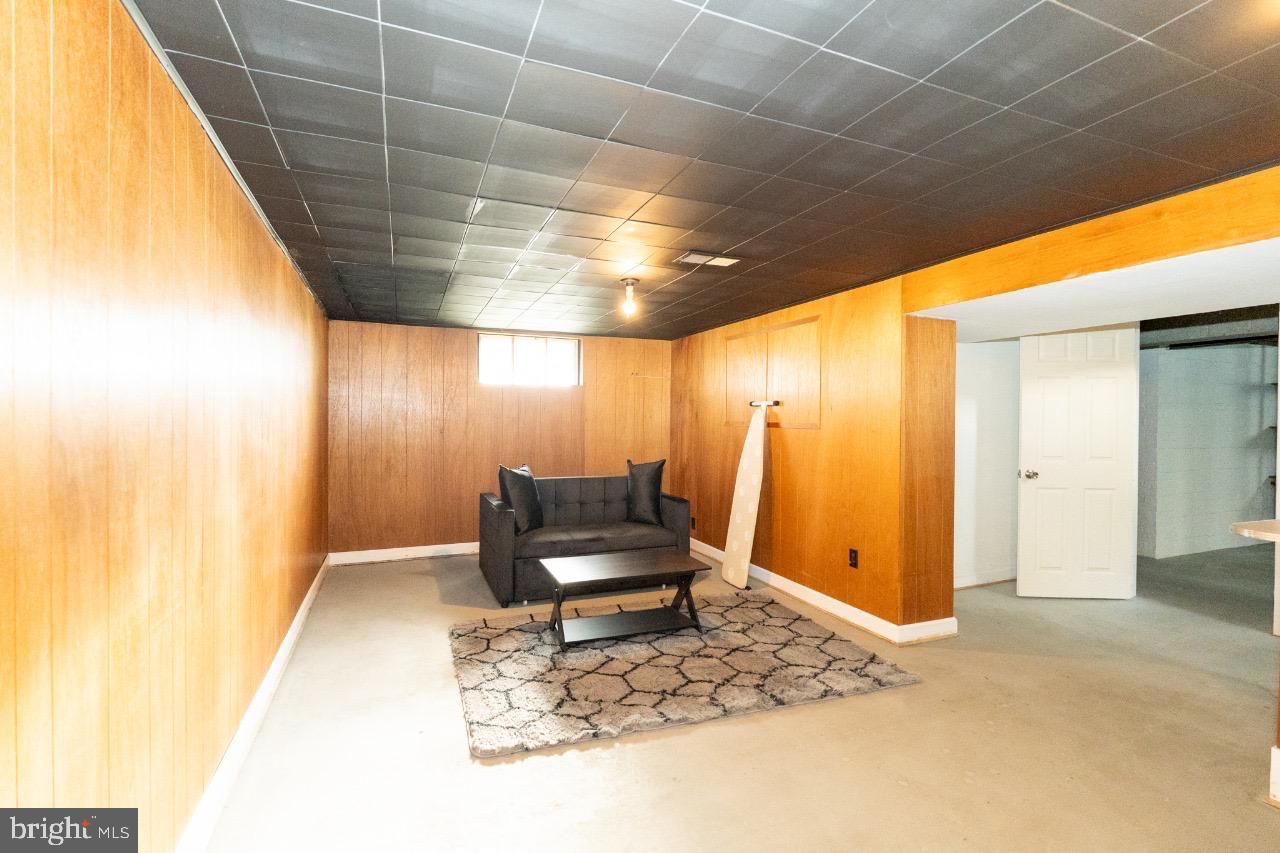 Real estate listing preview #13