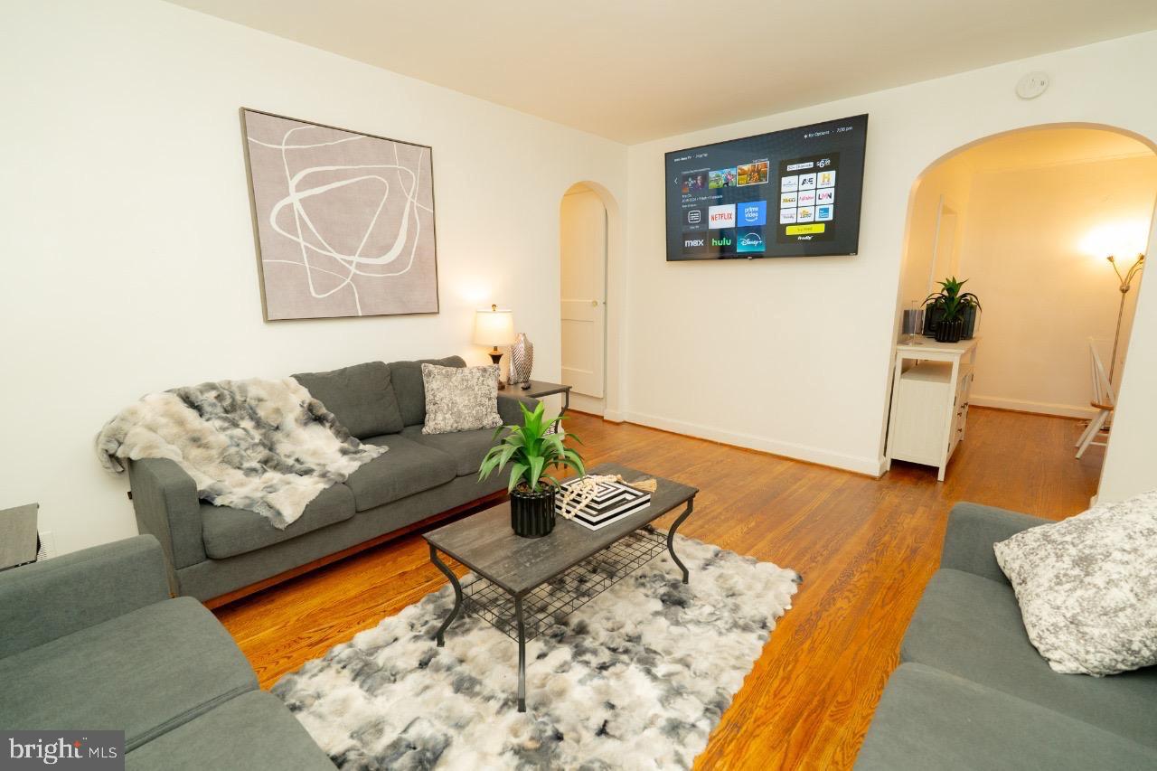 Real estate listing preview #16