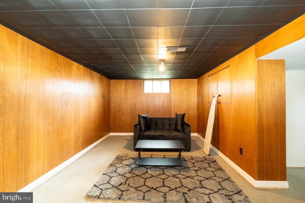 Real estate listing preview #17