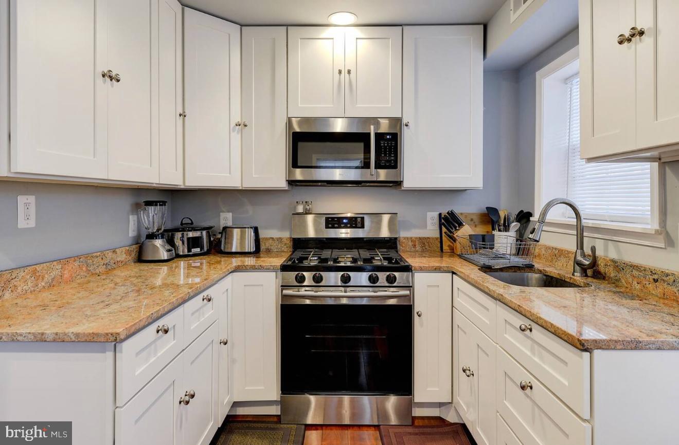 Real estate listing preview #10