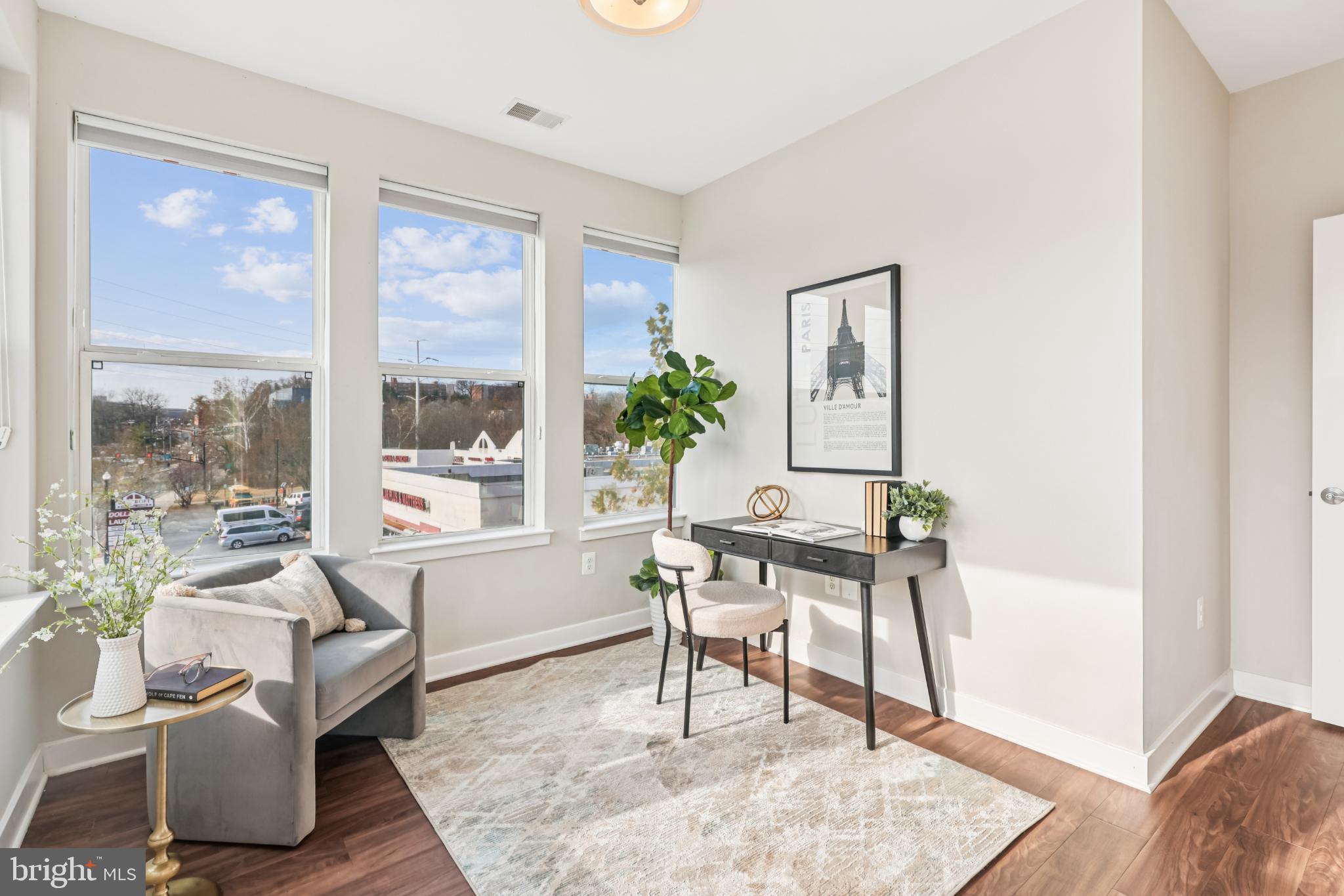 Real estate listing preview #24