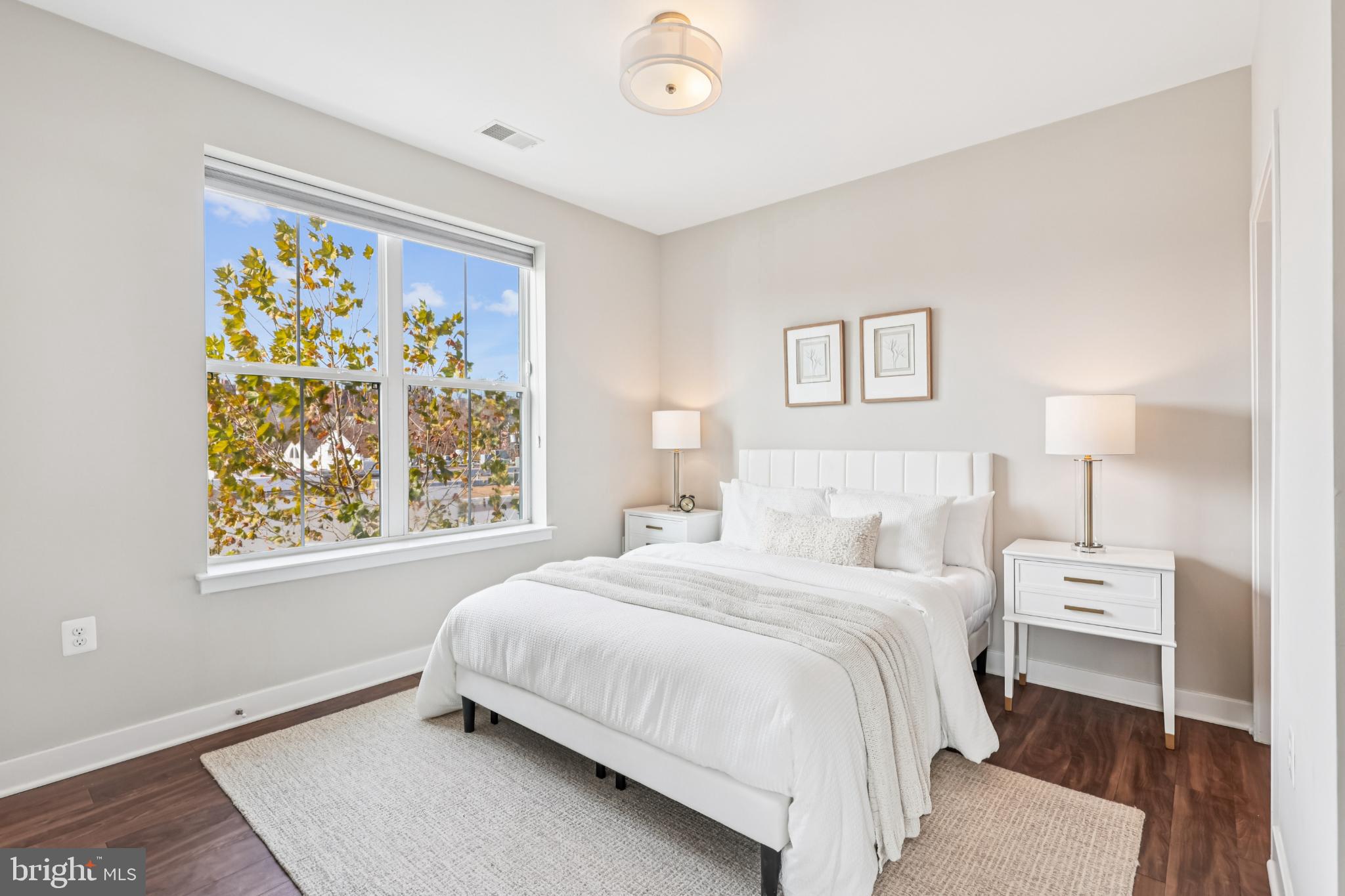 Real estate listing preview #15