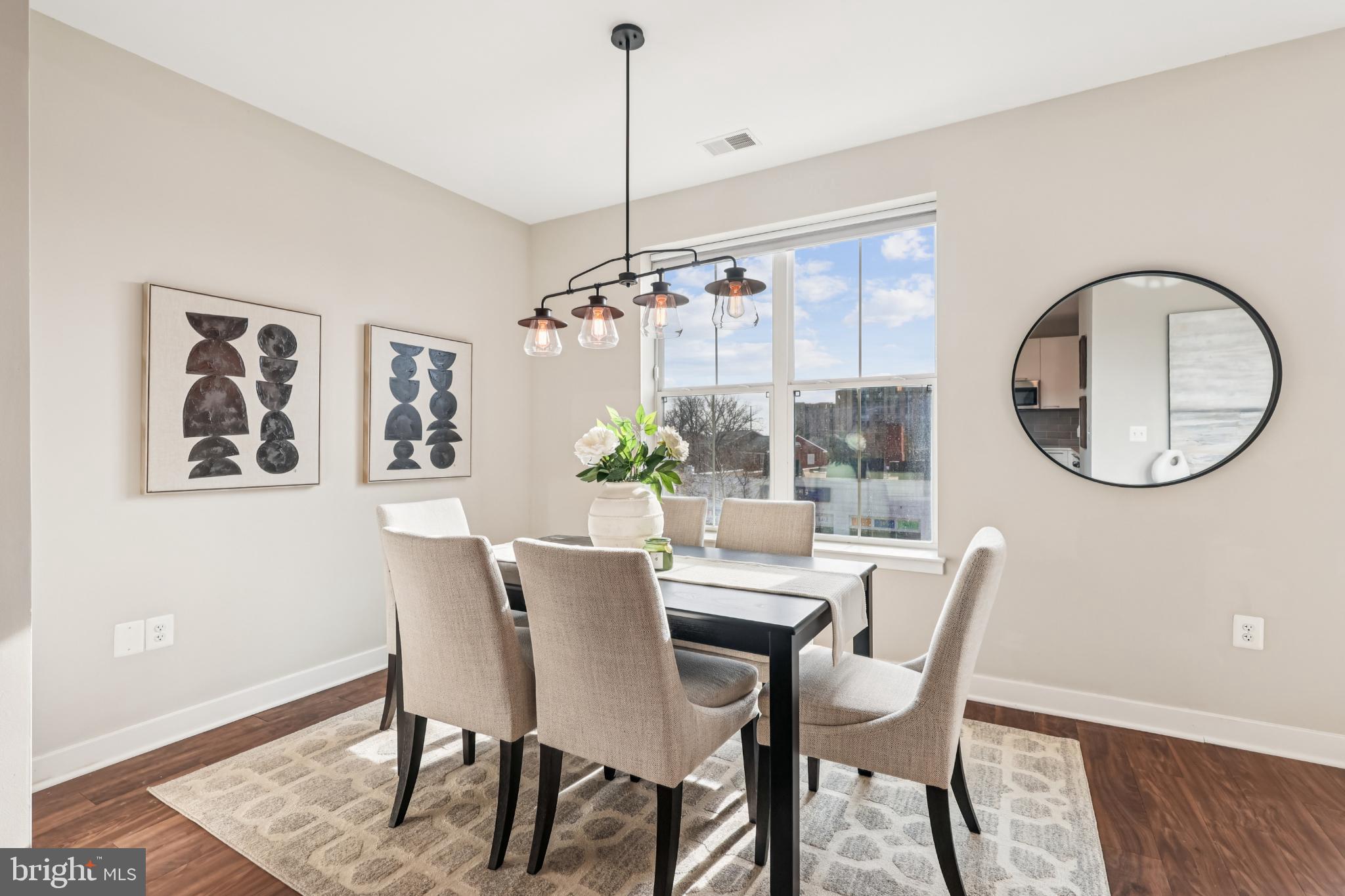 Real estate listing preview #6