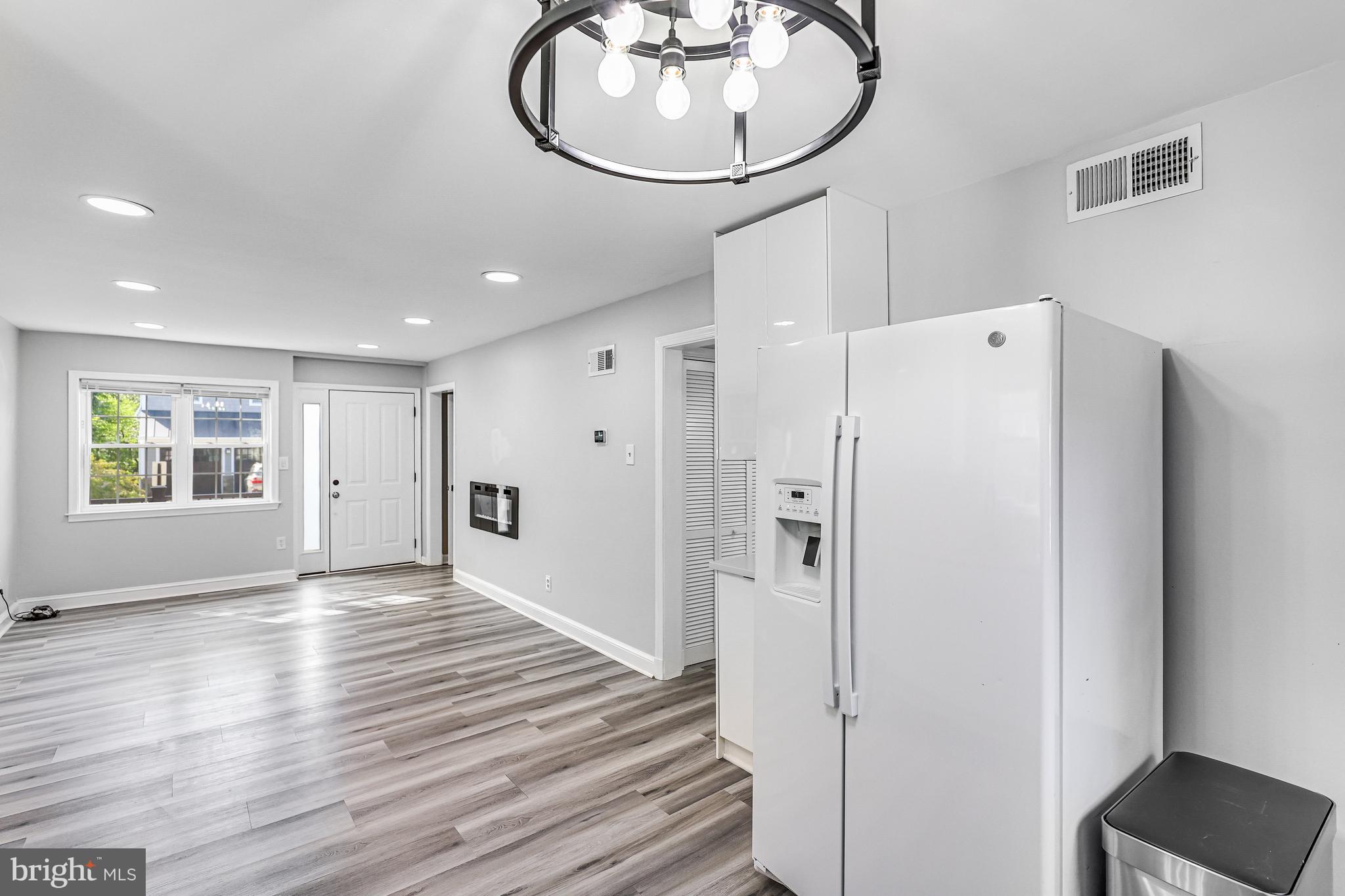 Real estate listing preview #32