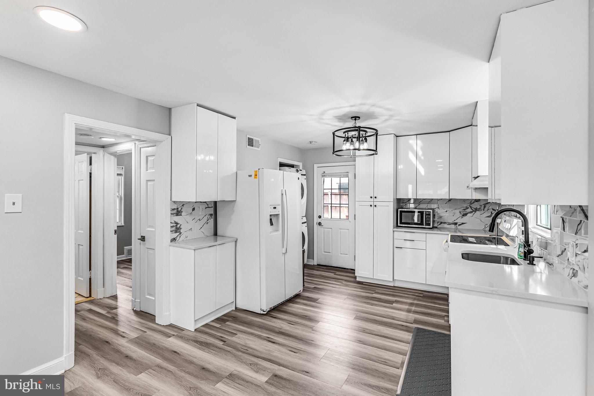 Real estate listing preview #29