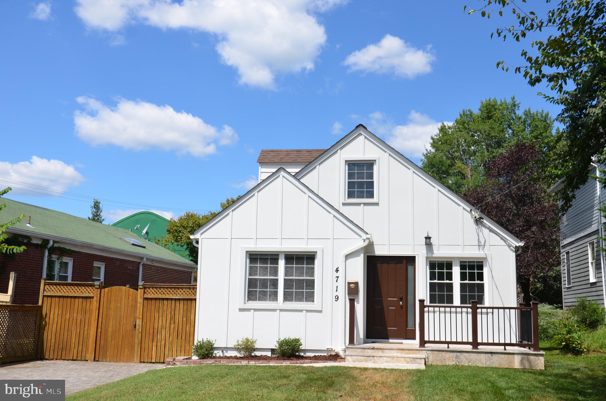 Real estate listing preview #2