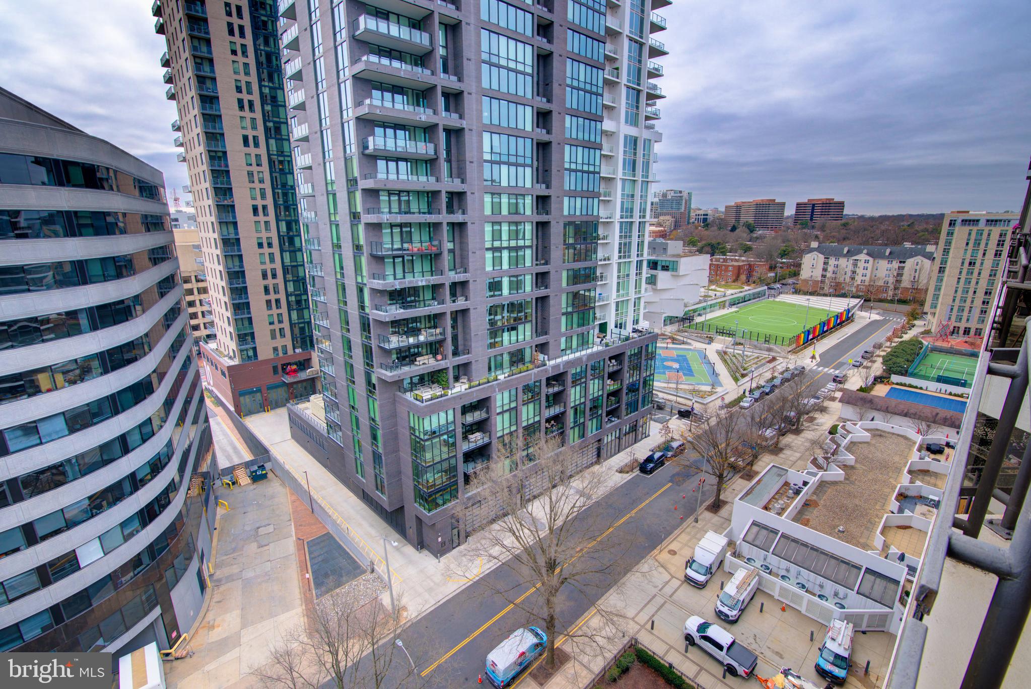 Real estate listing preview #11