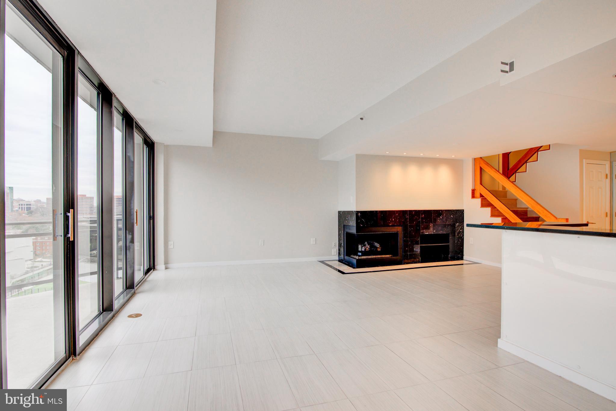 Real estate listing preview #6